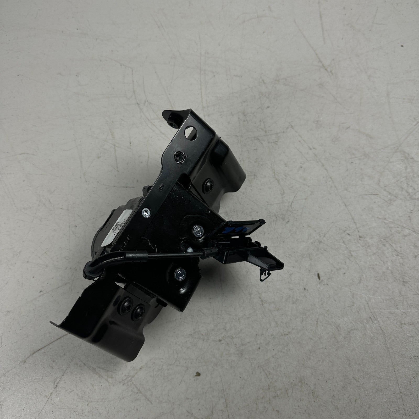 2014-2019 CHEVROLET CORVETTE C7 REAR TAILGATE TRUNK LID LOCK LATCH ACTUATOR OEM