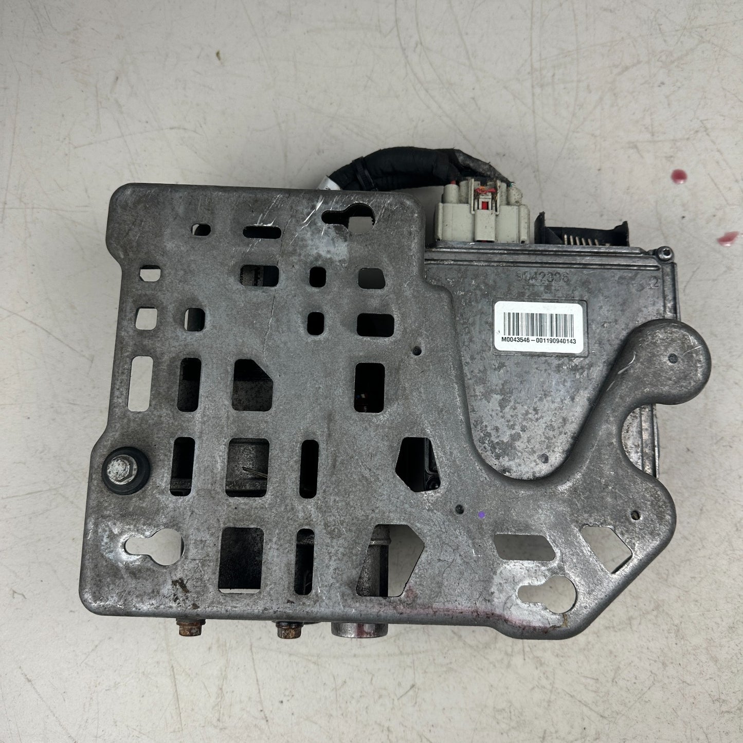 2014-2019 CHEVROLET CORVETTE C7 REAR DIFFERENTIAL LOCK ACTUATOR PUMP MODULE OEM