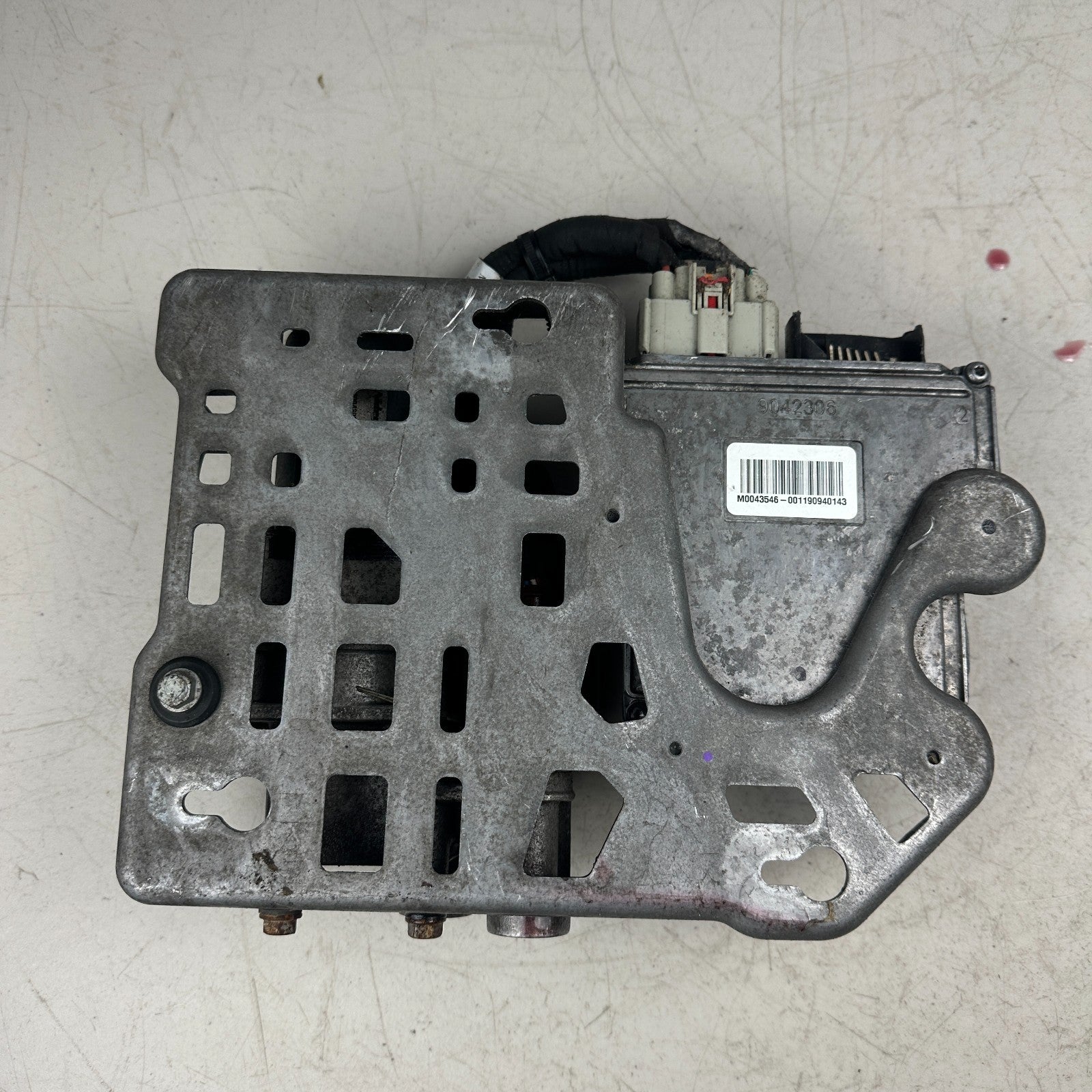 2014-2019 CHEVROLET CORVETTE C7 REAR DIFFERENTIAL LOCK ACTUATOR PUMP MODULE OEM