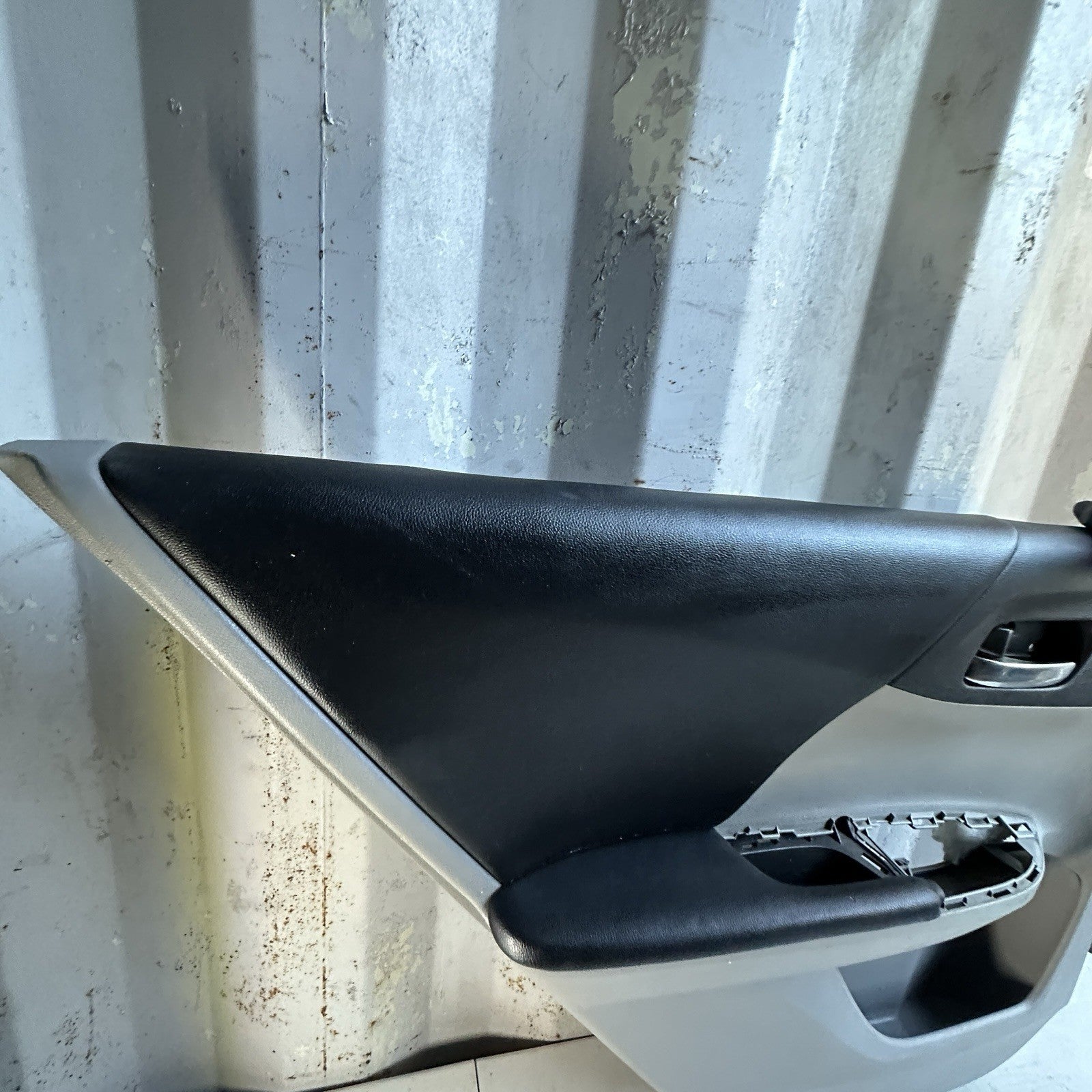 13-17 HONDA ACCORD SDN REAR LEFT INTERIOR DOOR PANEL TRIM OEM Black Leather/Gray