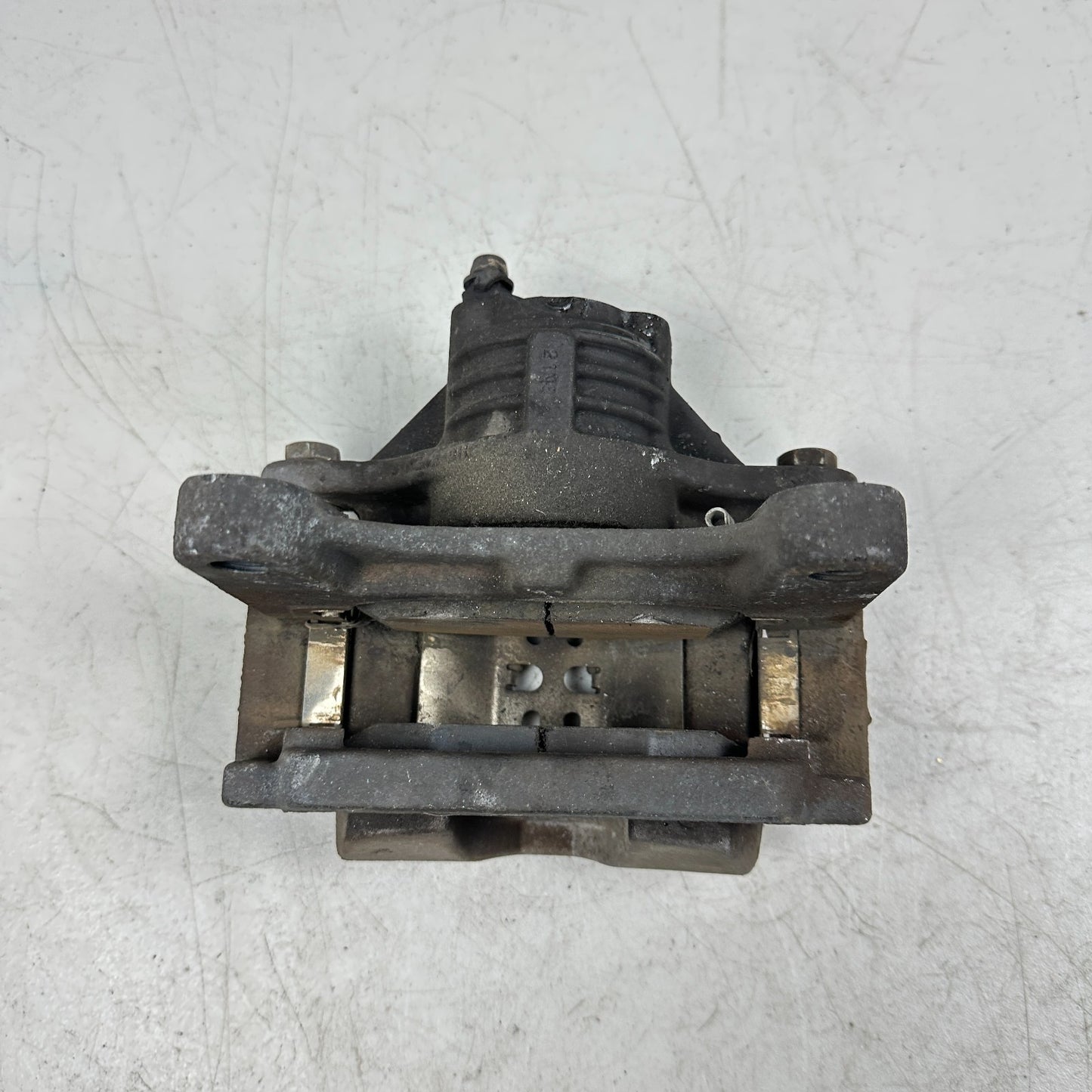 05 - 13 CHEVROLET CORVETTE REAR LEFT DRIVER SIDE BRAKE CALIPER W/ BRAKE PADS OEM