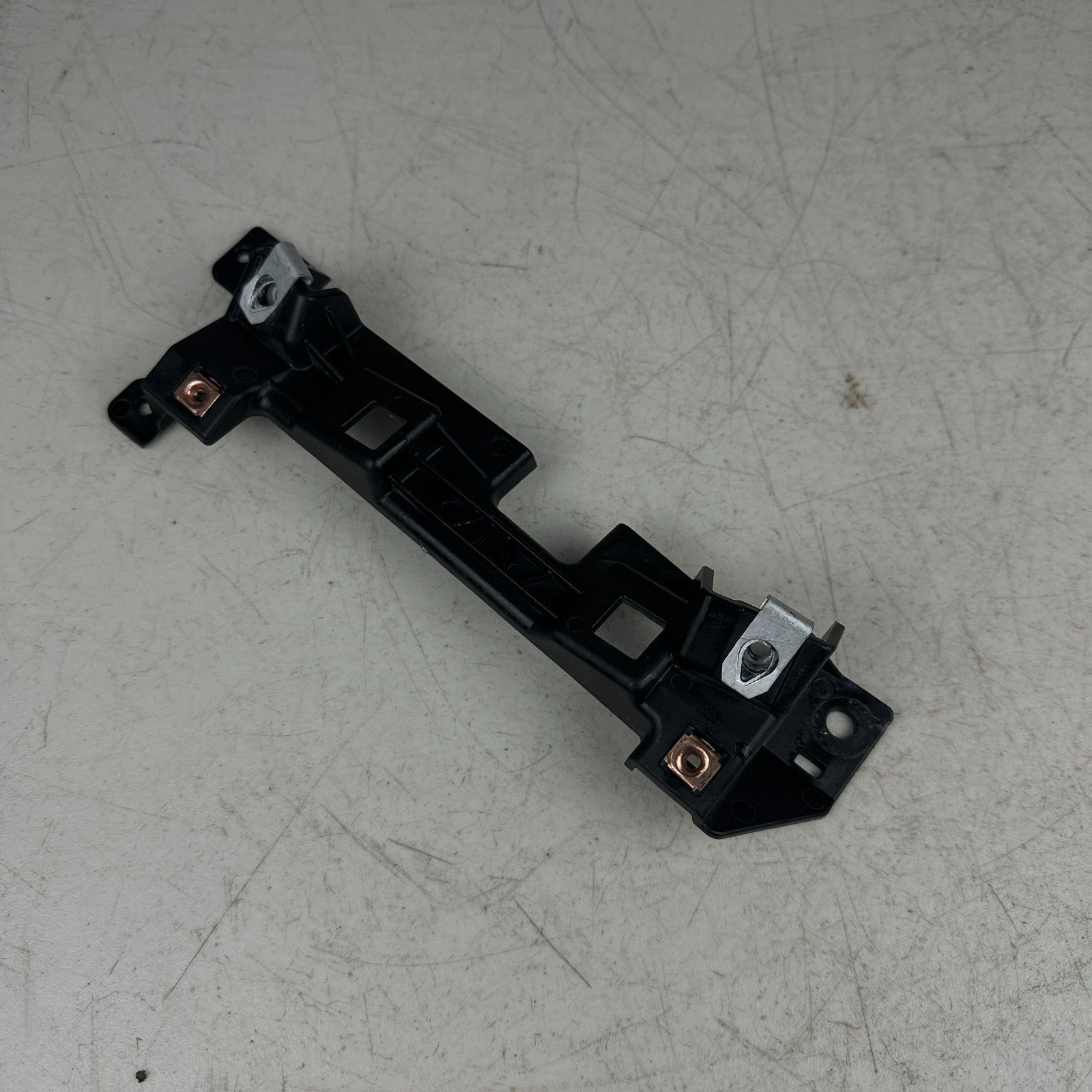 2014-2019 CHEVROLET CORVETTE C7 INSTRUMENT PANEL UPPER TRIM PANEL BRACKET OEM