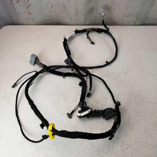 2017-2020 MASERATI LEVANTE TAILGATE BACK DOOR RIGHT WIRE HARNESS 06700380360 OEM