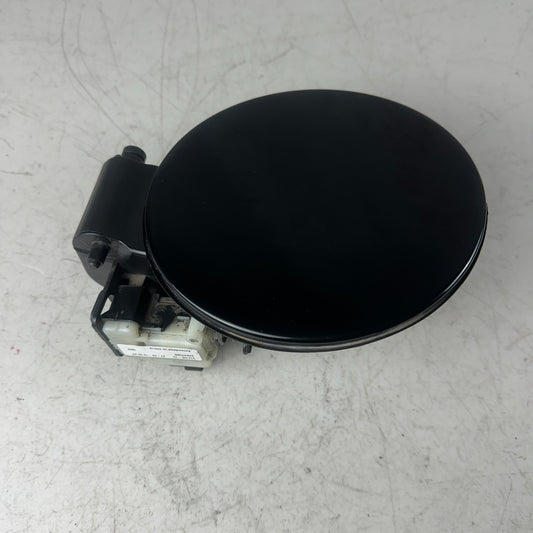 14-19 CHEVROLET CORVETTE FUEL GAS TANK FILLER DOOR LID COVER ASSEMBLY BLACK OEM