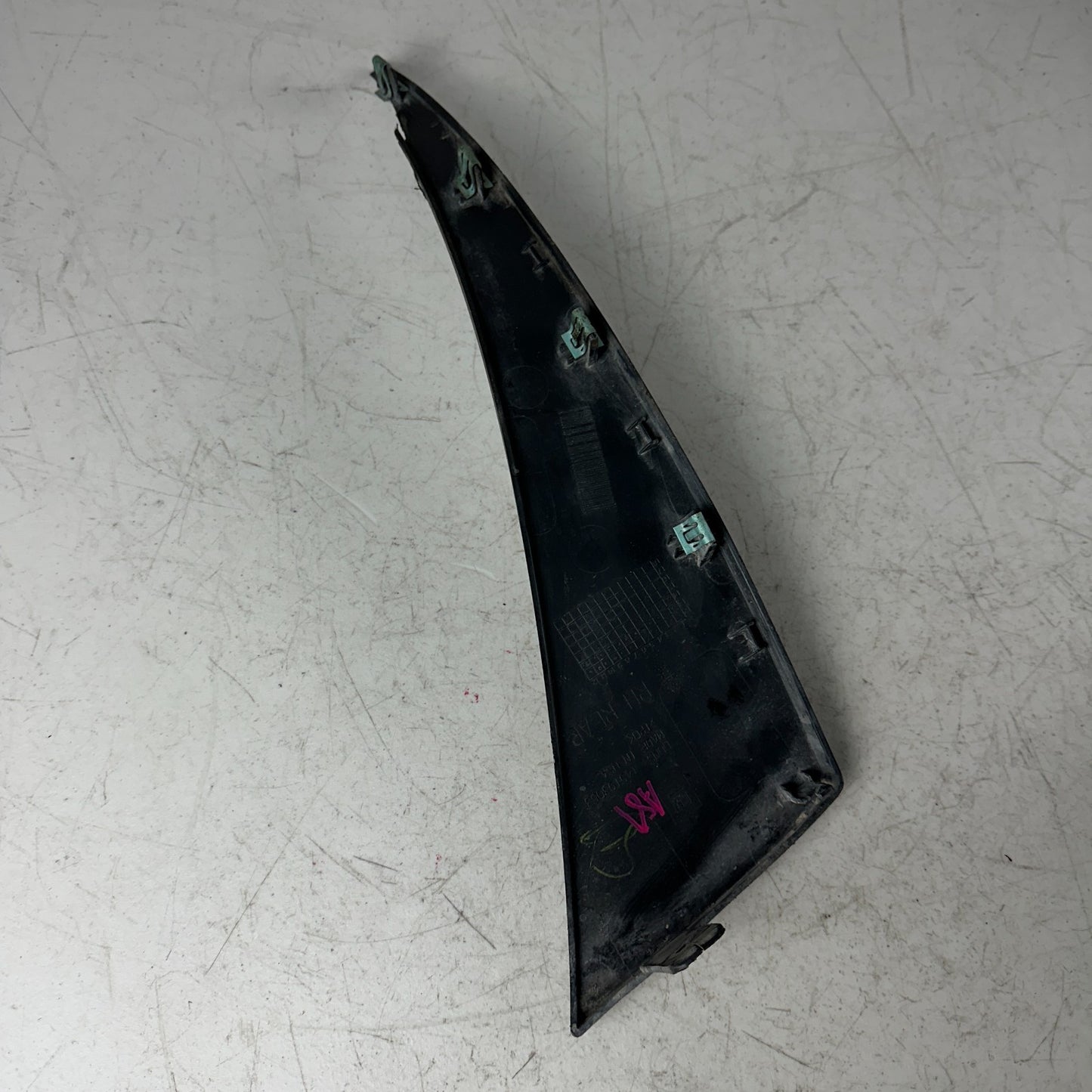 2014-2019 CHEVROLET CORVETTE C7 REAR RIGHT SIDE SPLASH SHIELD GUARD COVER OEM