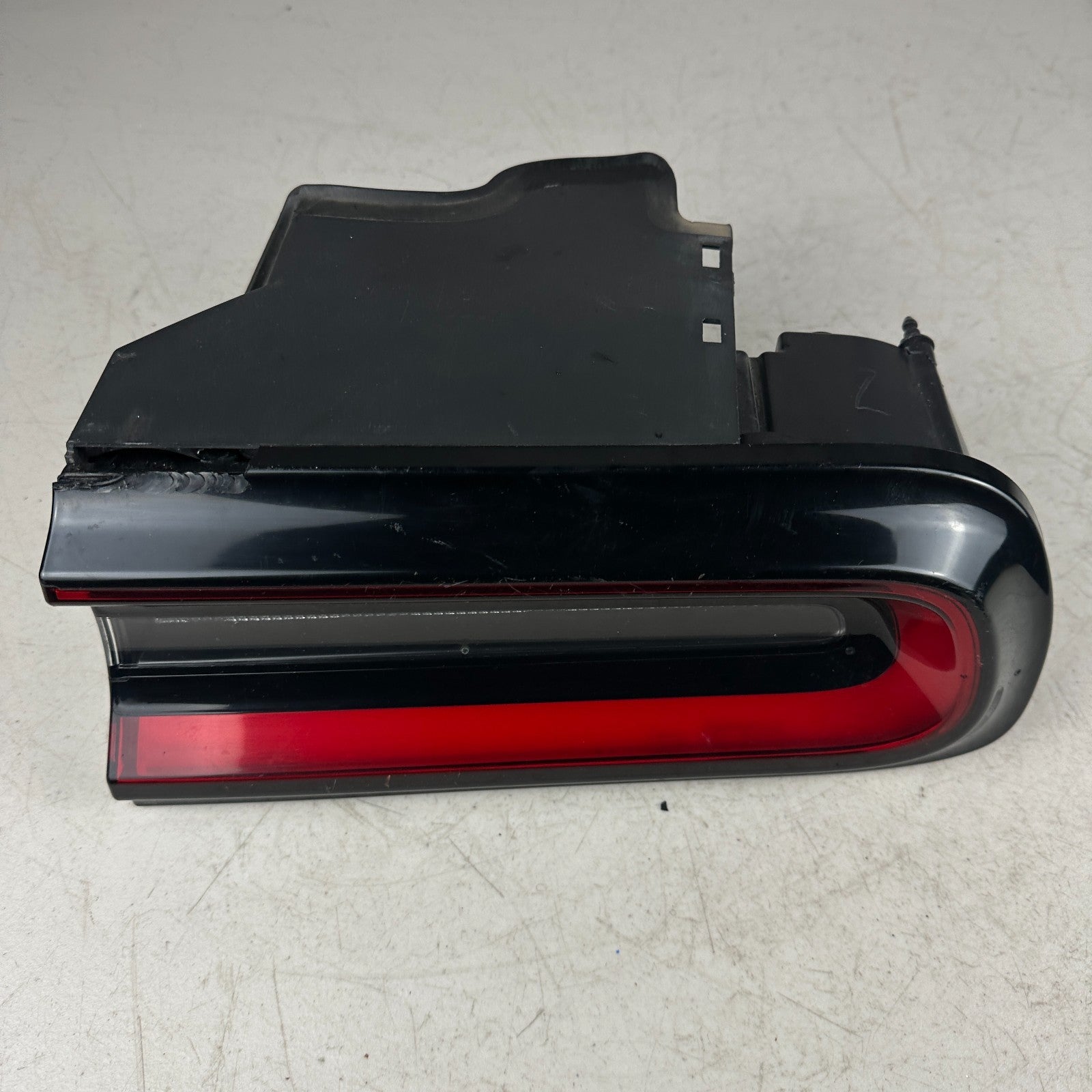 2015-2023 DODGE CHALLENGER REAR RIGHT SIDE OUTER TAILLIGHT TAIL LIGHT LAMP OEM