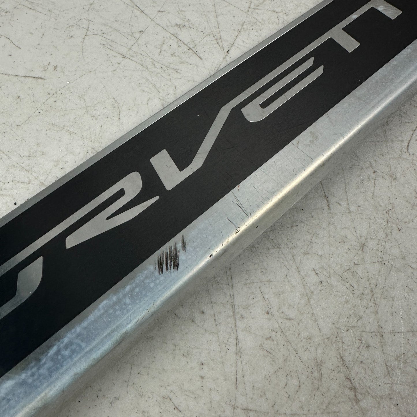 2014-2019 CHEVROLET CORVETTE C7 DOOR SILL SCUFF ENTRY PLATE TRIM 22789326 OEM