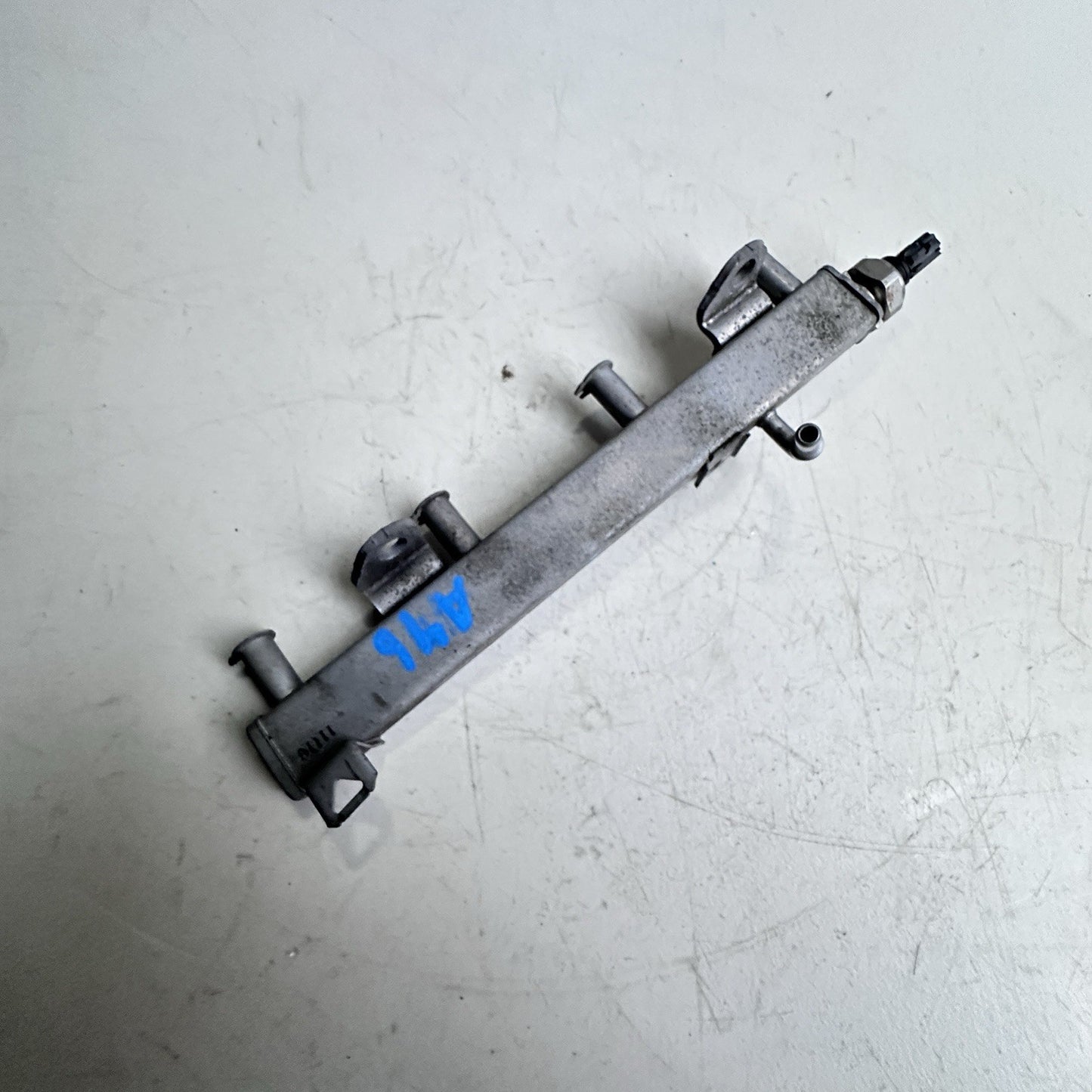 2019-2024 TOYOTA COROLLA 2.0L L4 ENGINE FUEL INJECTOR RAIL OEM