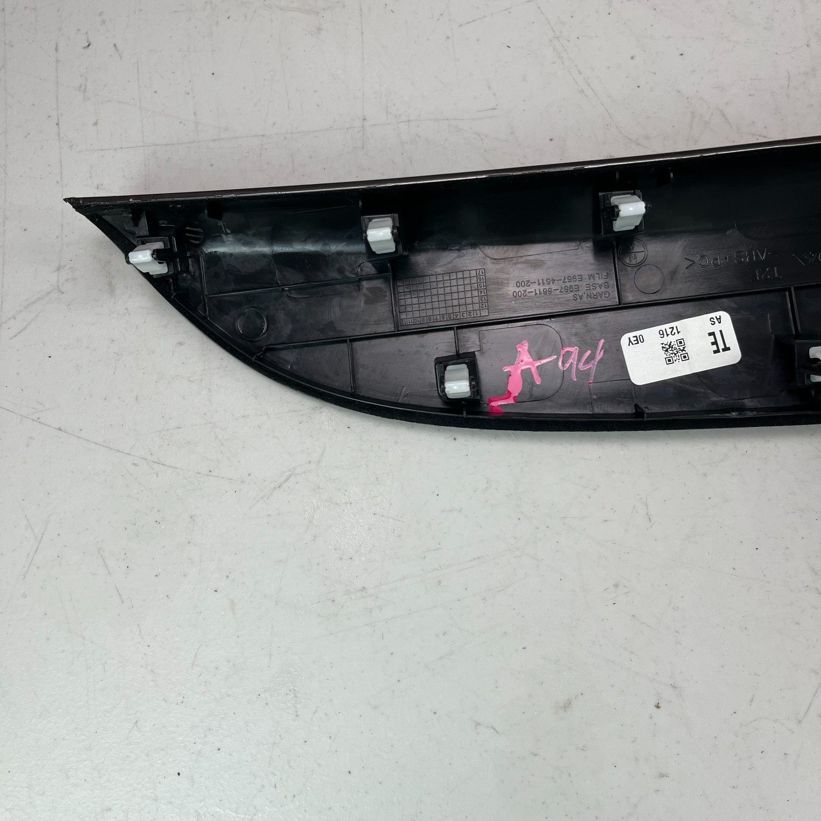 2013 - 2017 HONDA ACCORD FRONT RIGHT DASH AC HEATER AIR VENT PANEL E967-5611-200