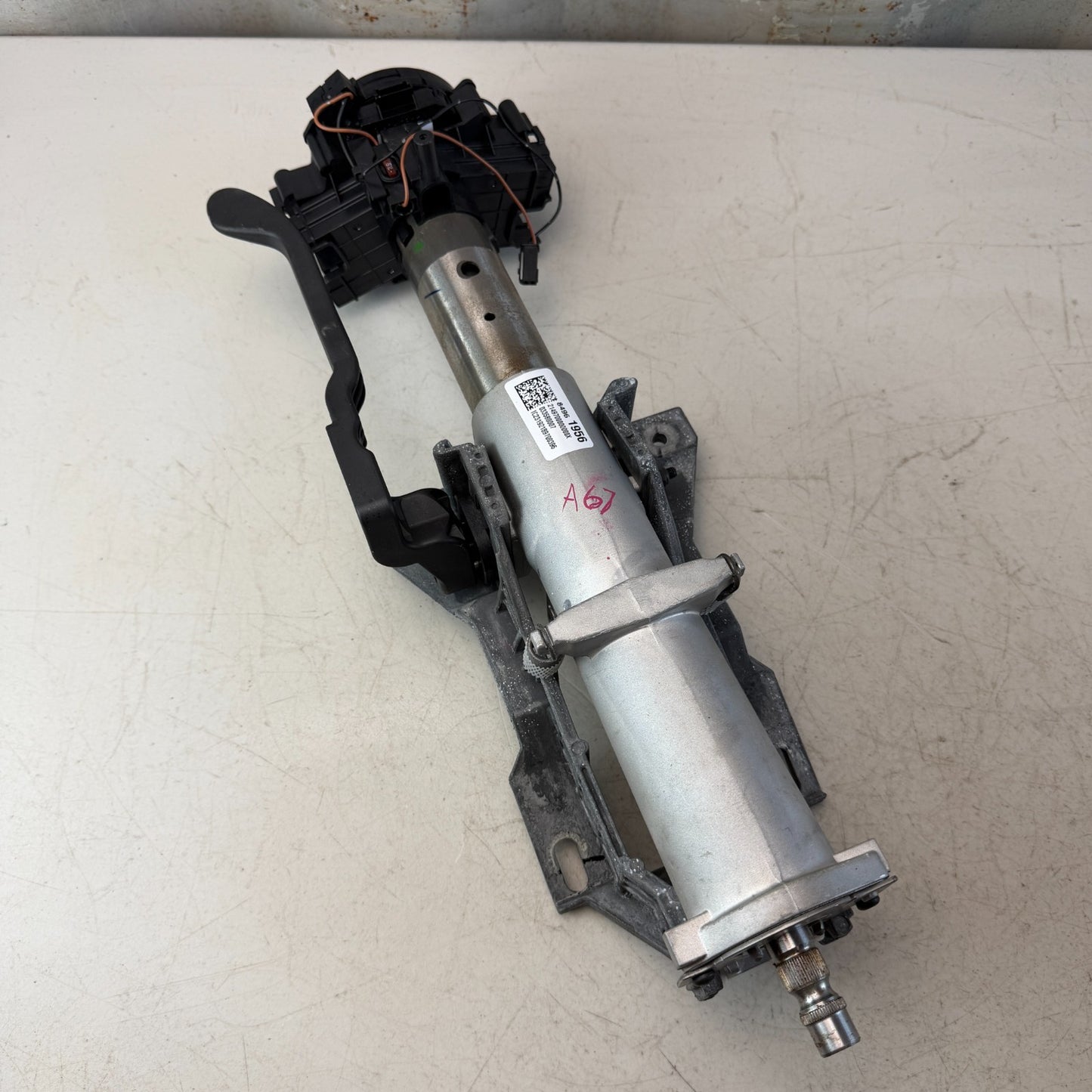 2018-2024 CHEVROLET CAMARO MANUAL ADJUSTMENT STEERING COLUMN SHAFT W/ PEDAL OEM