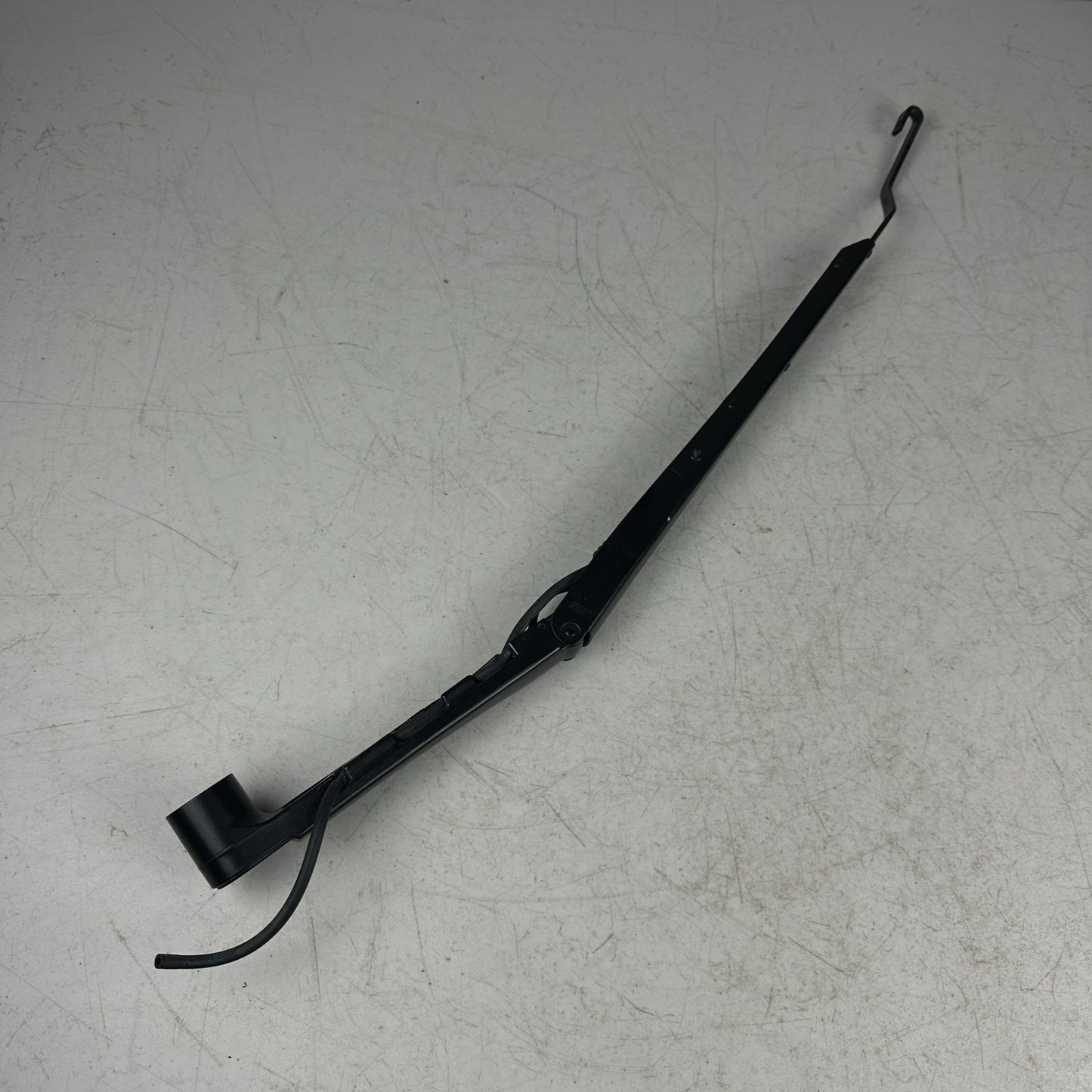 2014 - 2019 CHEVROLET CORVETTE FRONT WINDSHIELD LEFT DRIVER SIDE WIPER ARM OEM