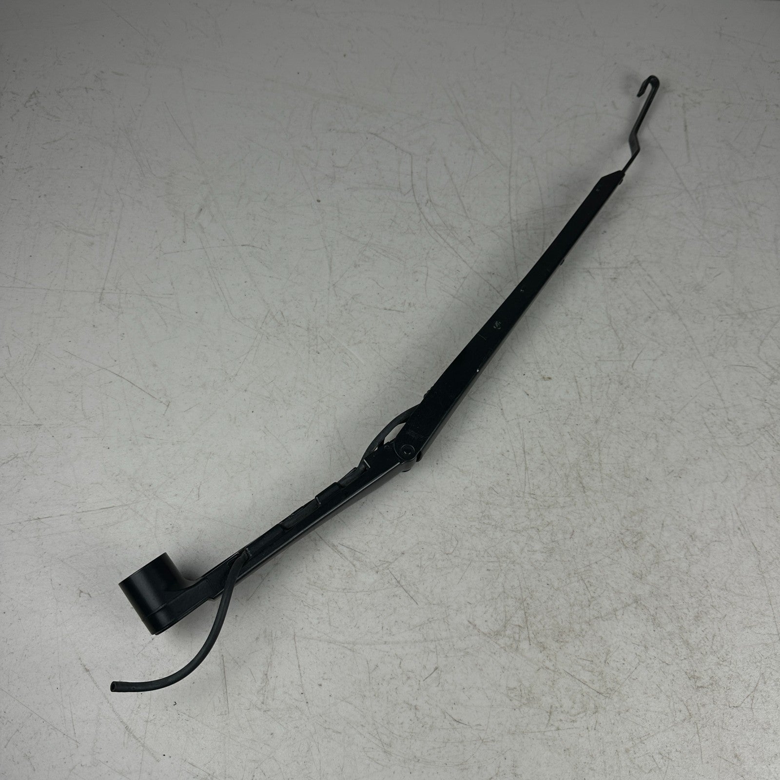 2014 - 2019 CHEVROLET CORVETTE FRONT WINDSHIELD LEFT DRIVER SIDE WIPER ARM OEM