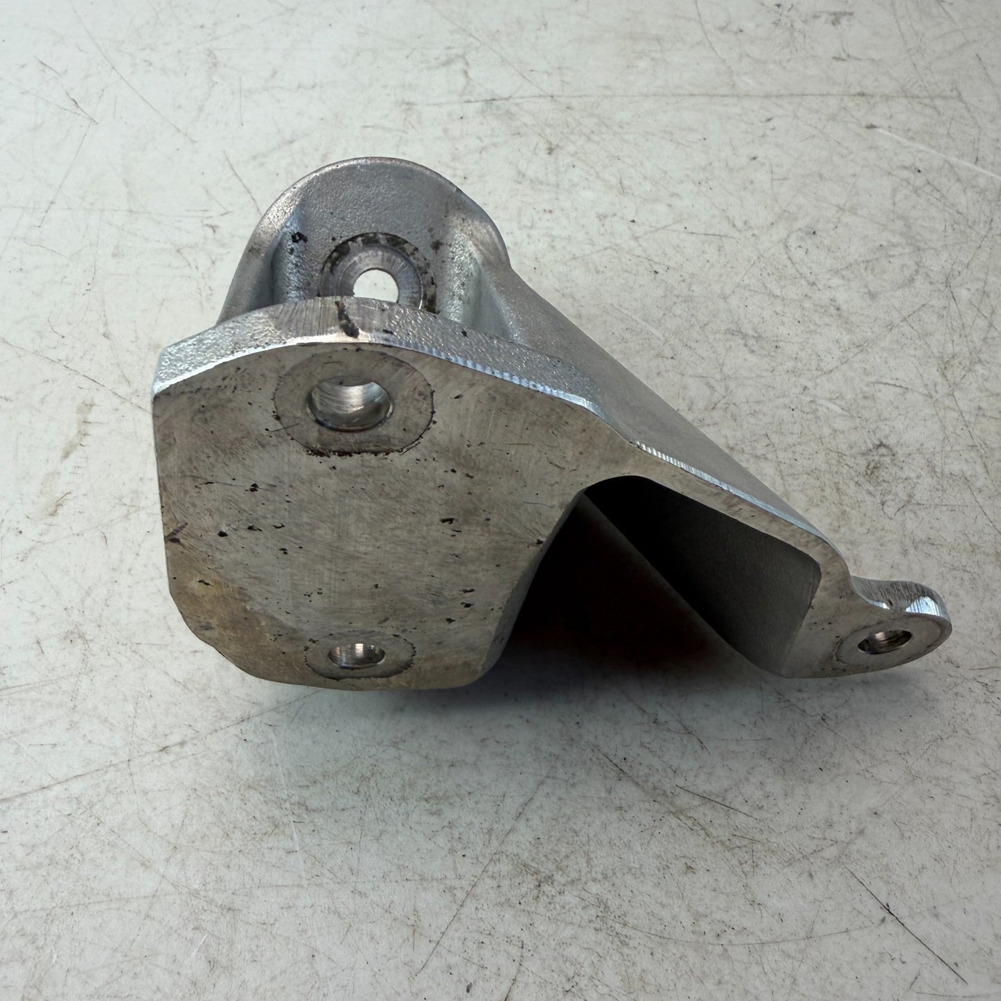 05-13 CHEVROLET CORVETTE C6 RIGHT PASSENGER SIDE ENGINE MOTOR MOUNT BRACKET OEM