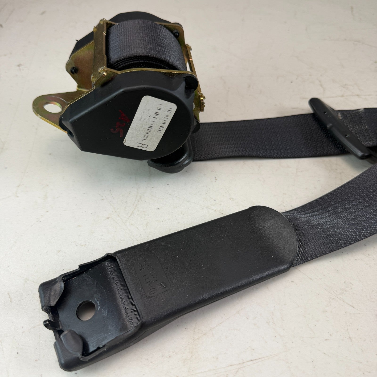 05-13 CHEVROLET CORVETTE C6 FRONT RIGHT SEATBELT SEAT BELT RETRACTOR BLACK OEM