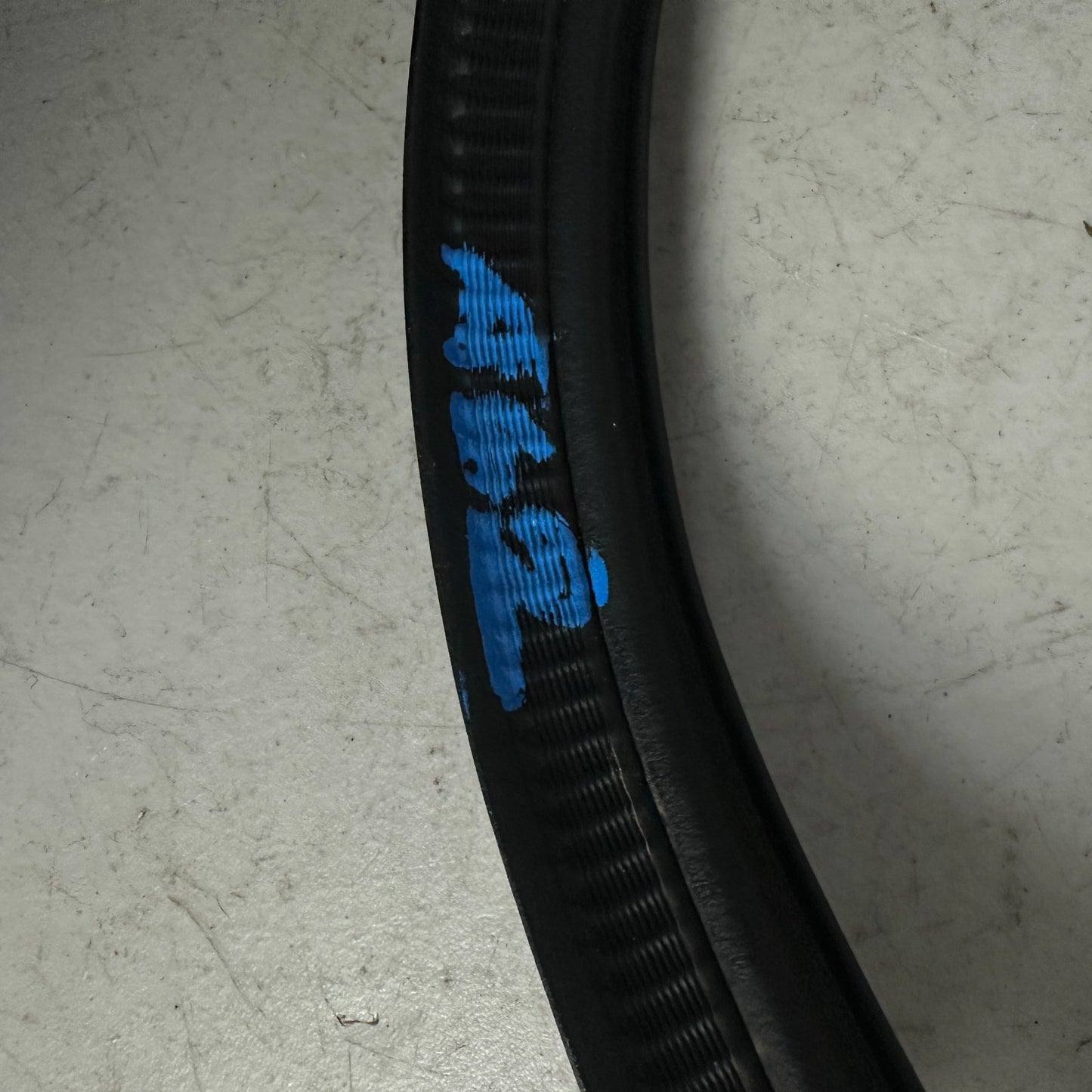 2014-2019 CHEVROLET CORVETTE REAR TAILGATE TRUNK WEATHERSTRIP RUBBER SEAL OEM
