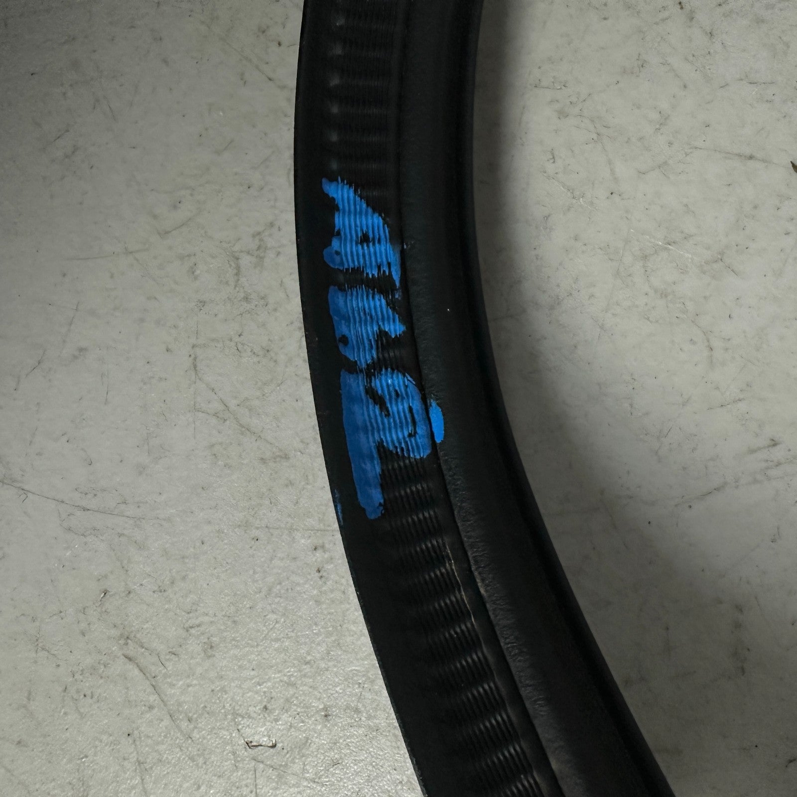 2014-2019 CHEVROLET CORVETTE REAR TAILGATE TRUNK WEATHERSTRIP RUBBER SEAL OEM