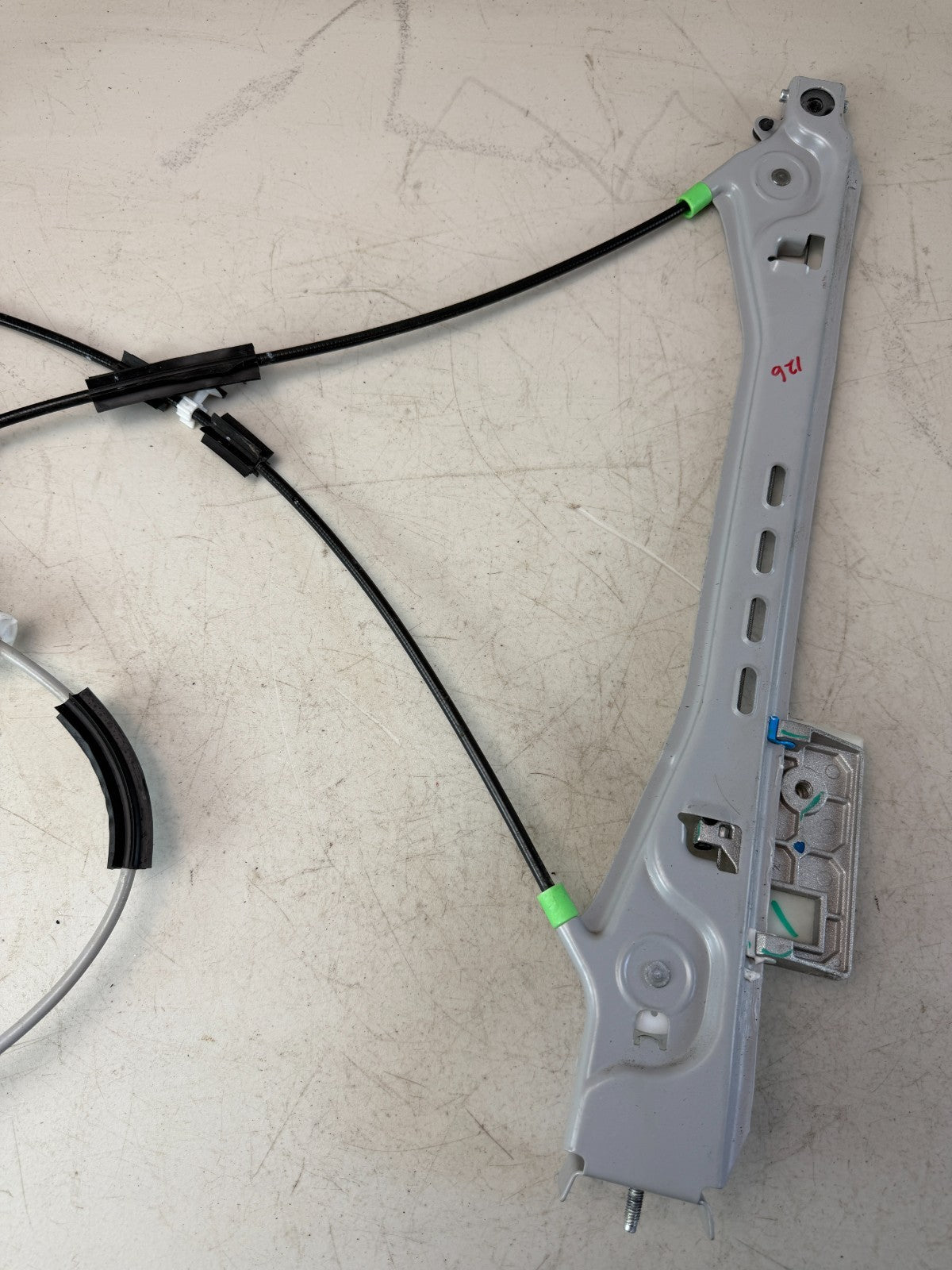 2016-2024 CHEVROLET CAMARO RIGHT PASSENGER SIDE DOOR WINDOW REGULATOR 84334537