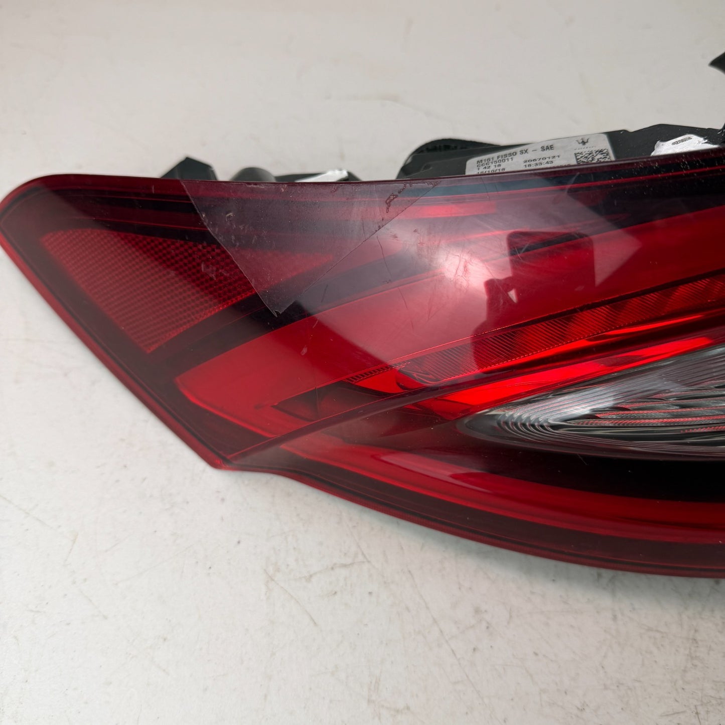 2017-2024 MASERATI LEVANTE REAR LEFT DRIVER SIDE OUTER TAIL LIGHT LAMP 20670121