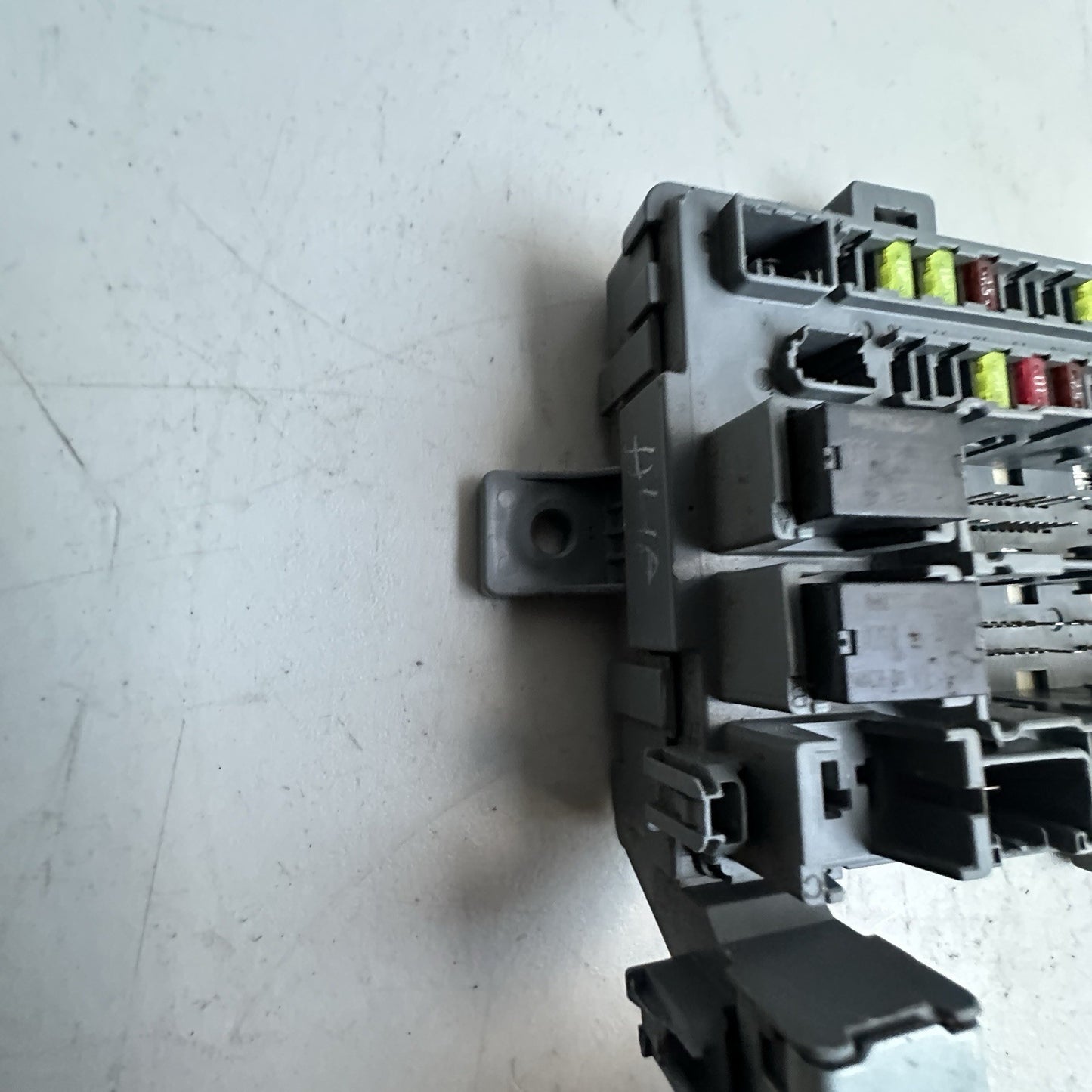 2014-2017 Acura RLX OEM Right Front Dash Fuse Box Module Junction Box