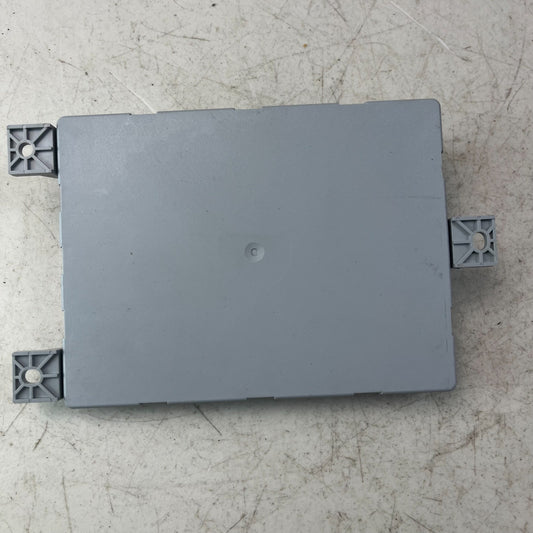2015-2018 MERCEDES W205 C300 REAR SAM FUSE BOX TRUNK CONTROL MODULE A2059008304