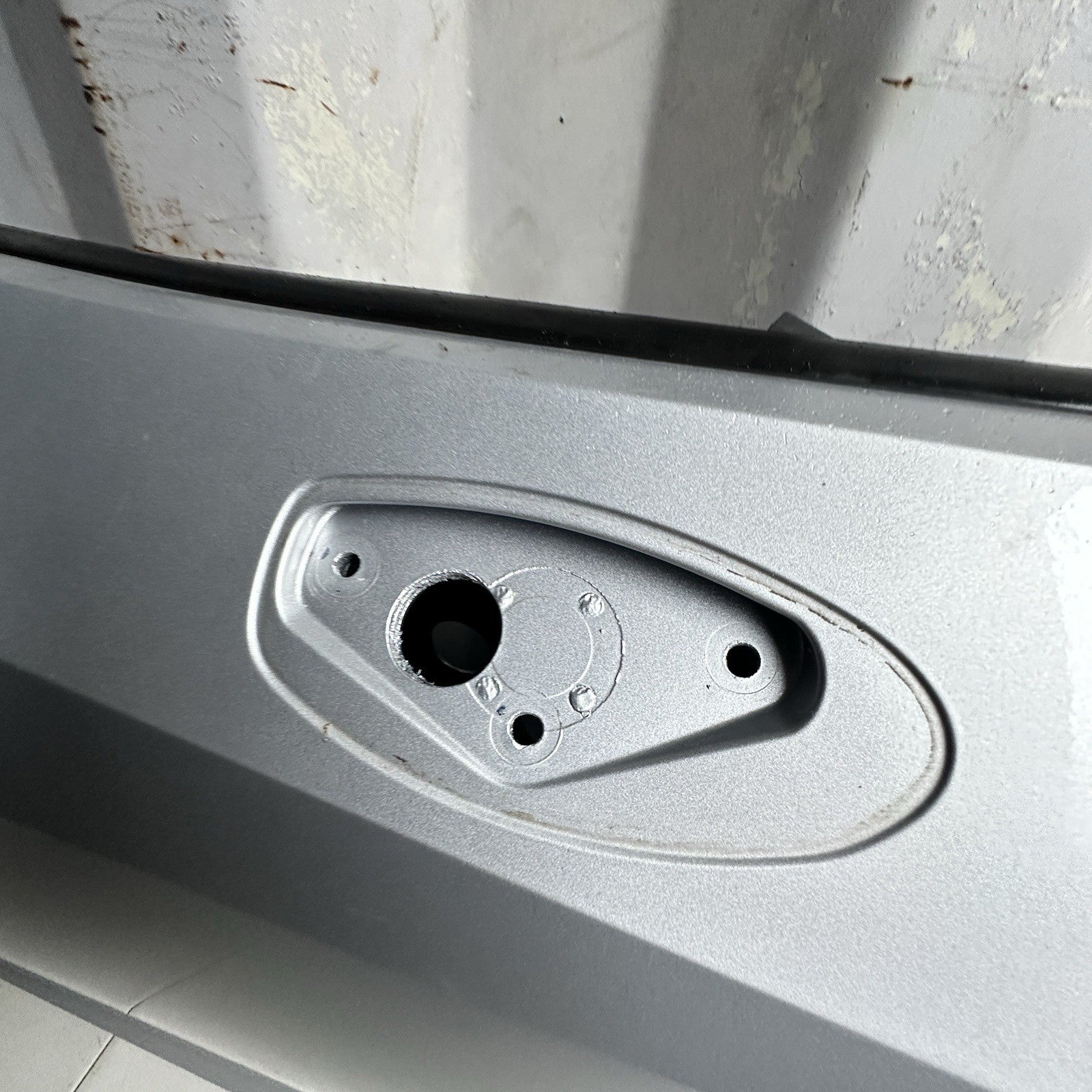 2014 2015 2016 2017 2018 2019 CHEVY CORVETTE C7 RIGHT DOOR SHELL OEM RH Silver