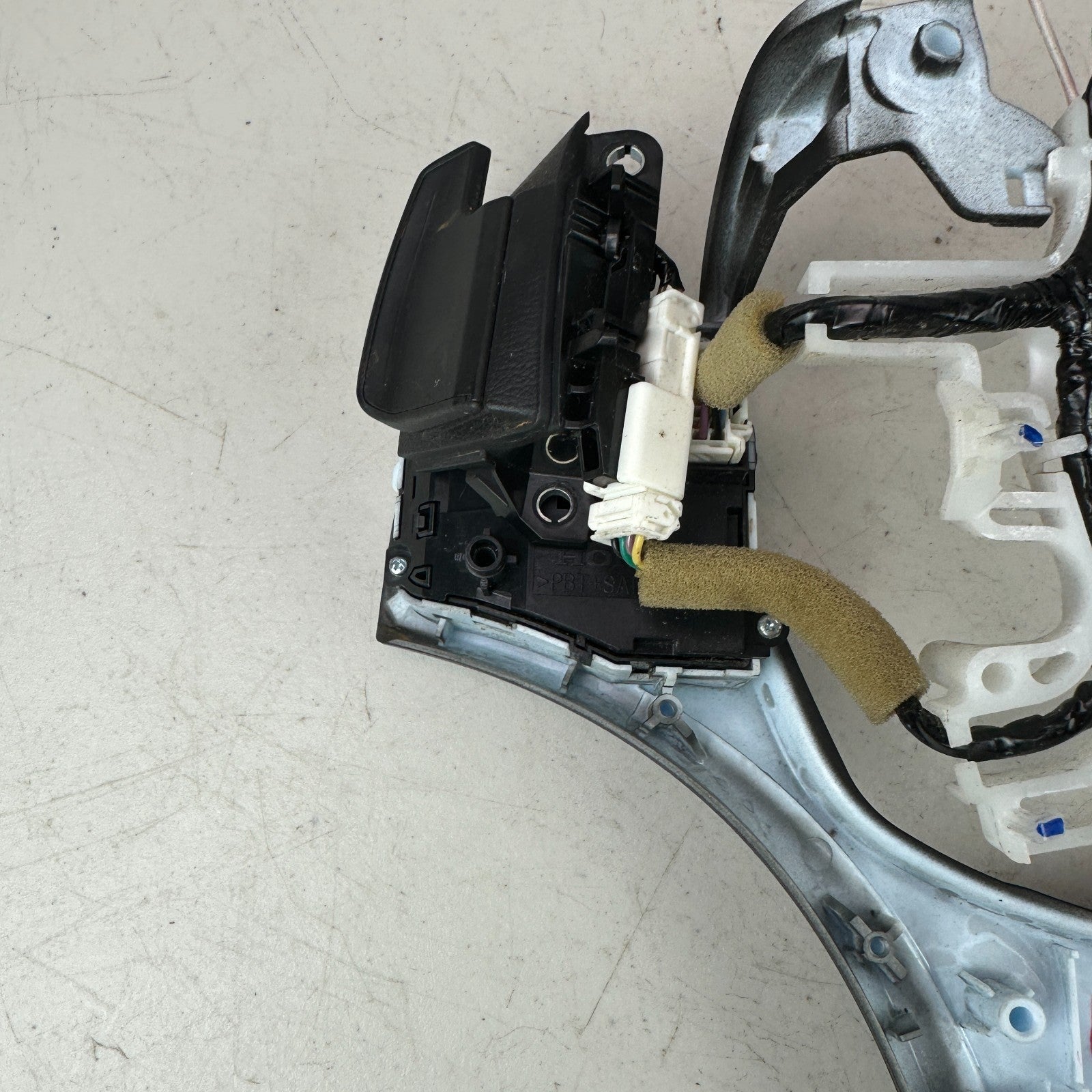 2014-2020 ACURA RLX STEERING WHEEL AUDIO CRUISE CONTROL SWITCH W/ PADDLE SHIFTER