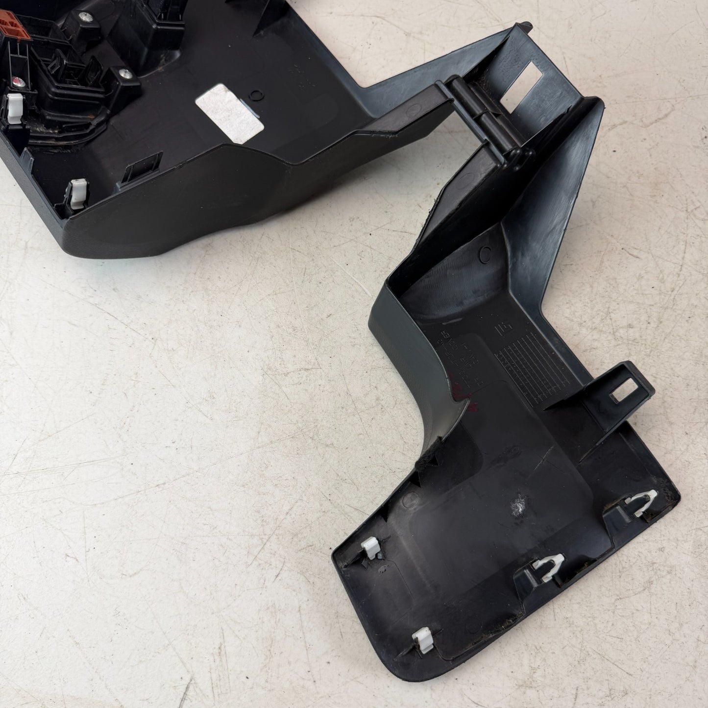 2013-2017 HONDA ACCORD LEFT DRIVER DASH LOWER KNEE COVER TRIM 77301-T2F-A0 OEM