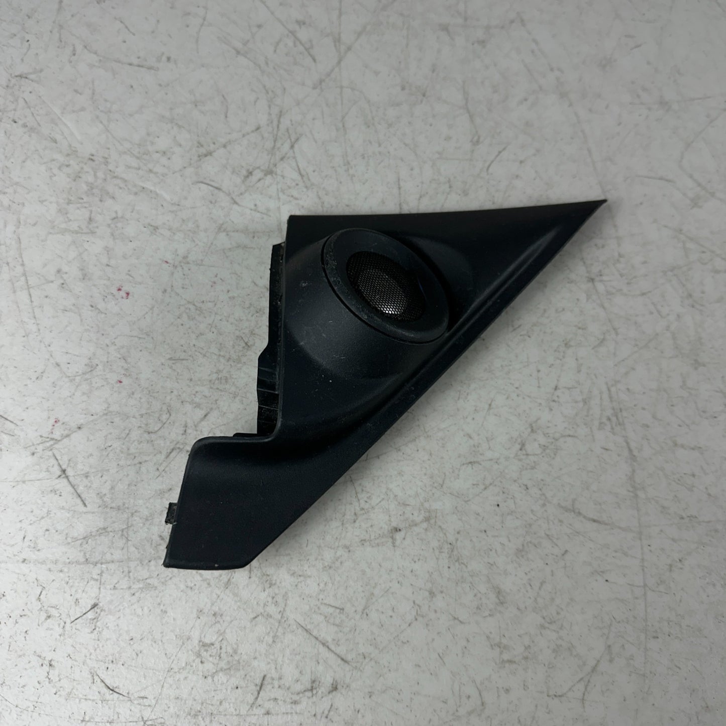 2013–2017 HONDA ACCORD FRONT LEFT DOOR CORNER SPEAKER COVER 39120-T2A-A01 OEM