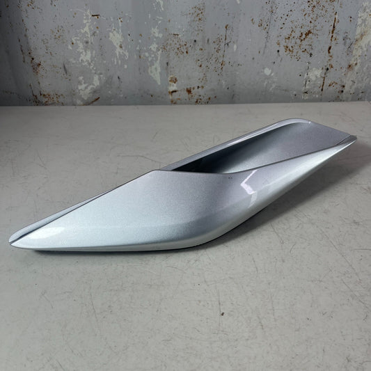 14-19 CHEVROLET CORVETTE C7 LEFT SIDE QAURTER PANEL SCOOP VENT BEZEL 23126296