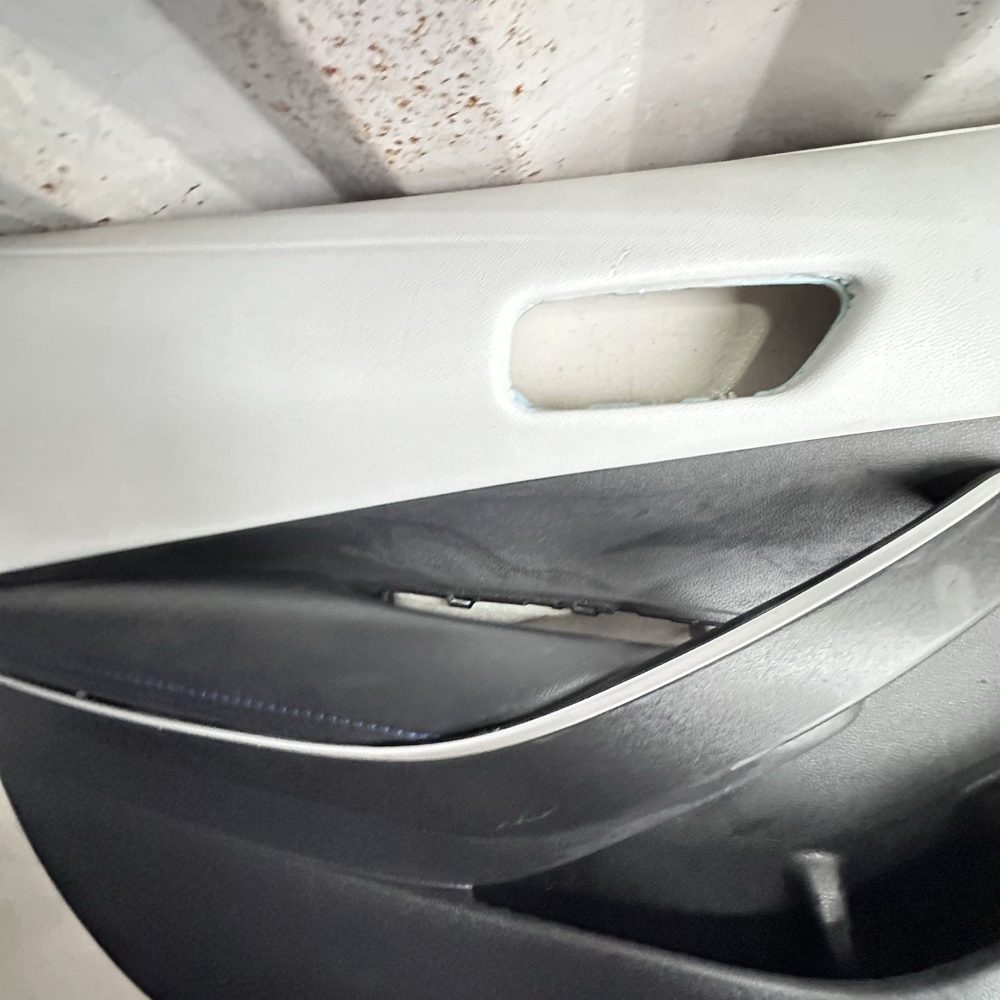 20-24 TOYOTA COROLLA SEDAN FRONT LEFT DRIVER SIDE DOOR PANEL TRIM COVER OEM Gray