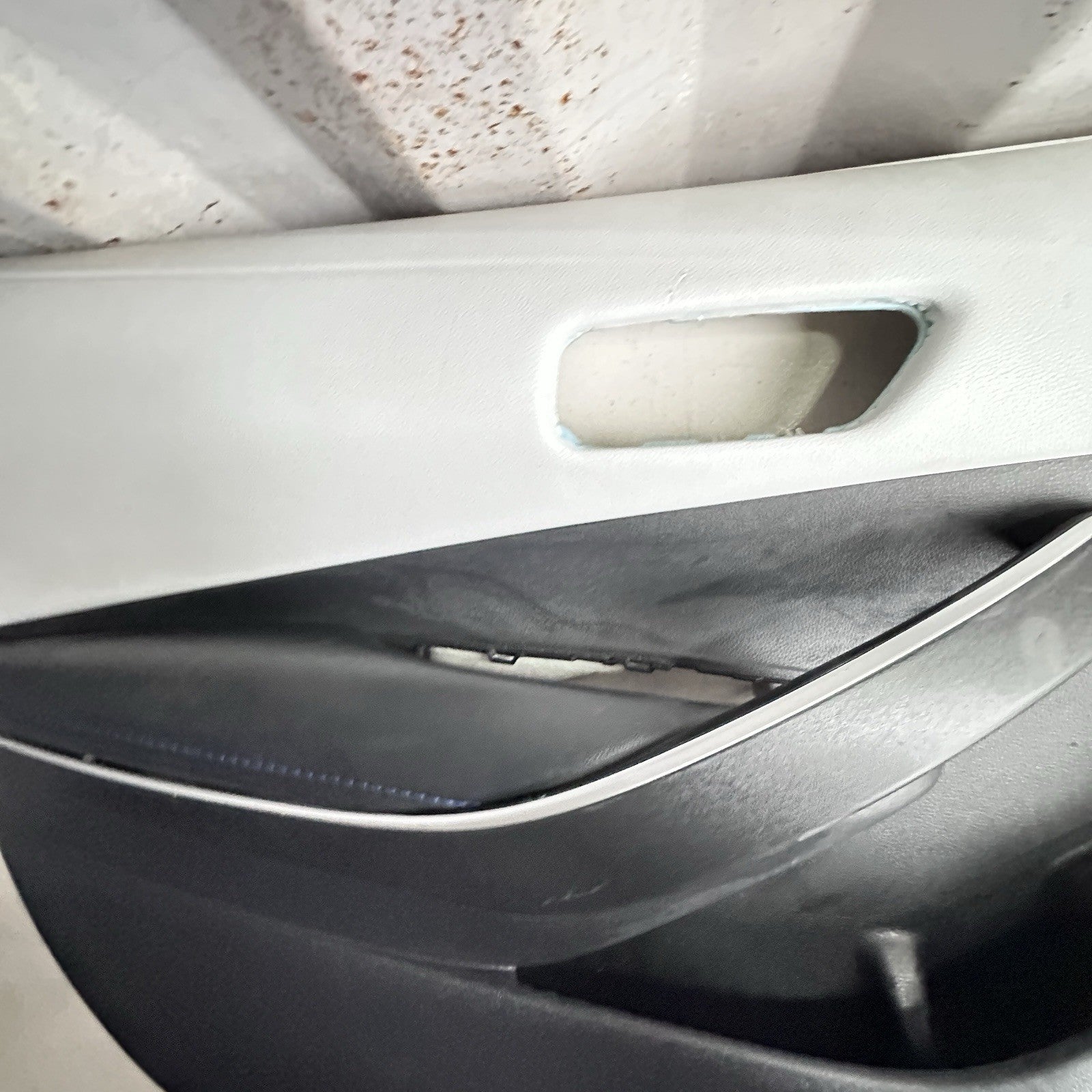 20-24 TOYOTA COROLLA SEDAN FRONT LEFT DRIVER SIDE DOOR PANEL TRIM COVER OEM Gray