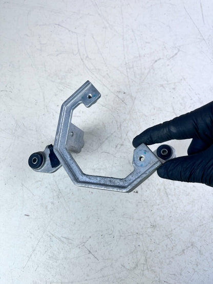 2014-2019 CHEVROLET CORVETTE BRAKE BOOSTER PUMP SUPPORT BRACKET 22895342 OEM