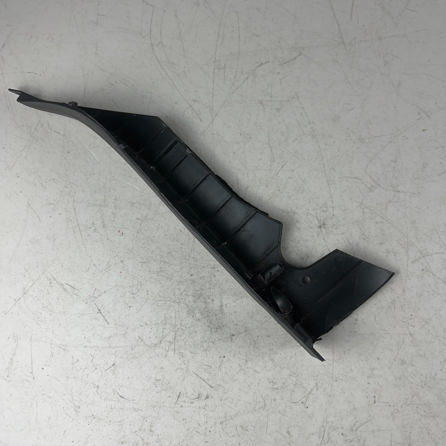 2016-2020 KIA SORENTO FRONT LEFT FENDER APRON SPLASH SHIELD COVER 84159C5000 OEM