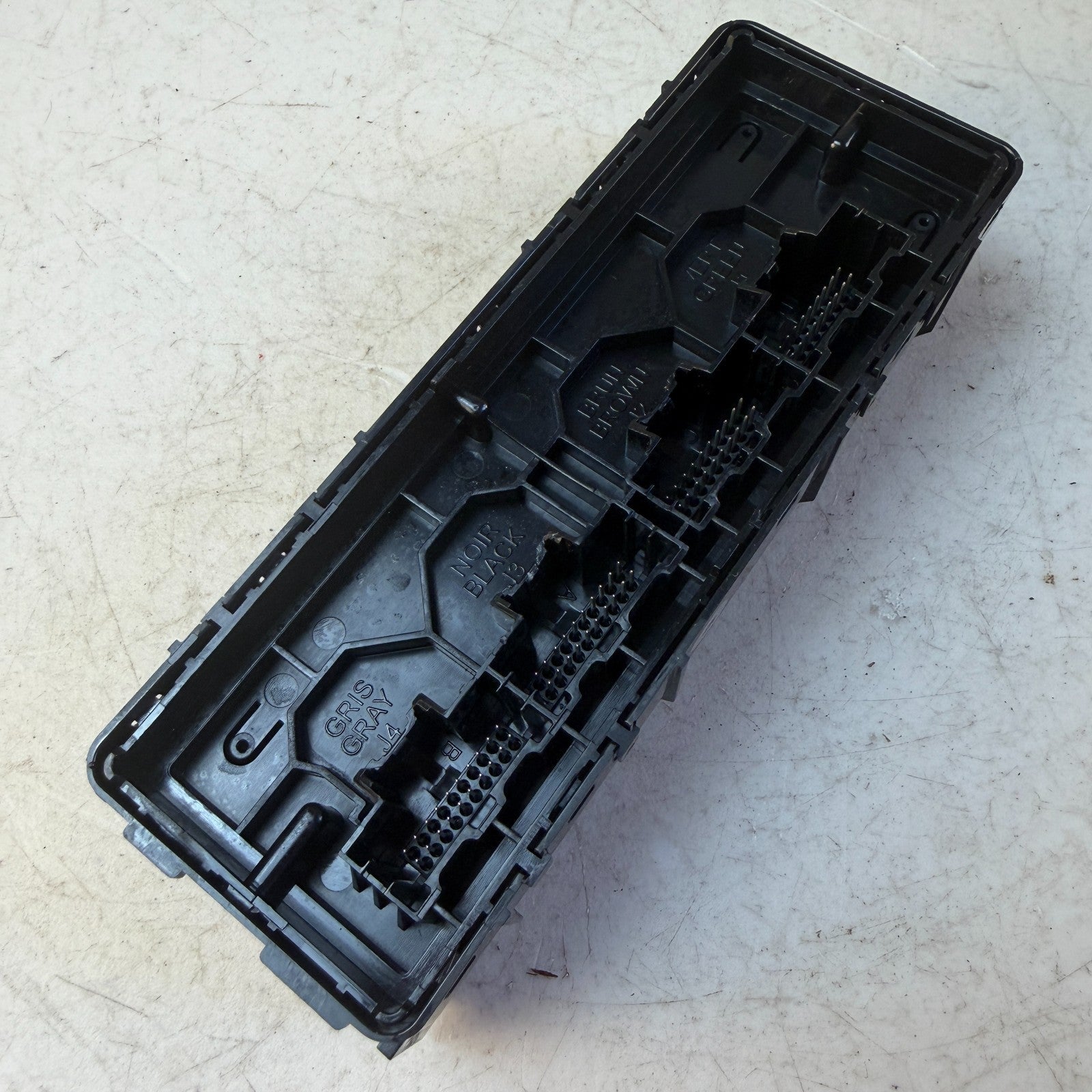 2019-2024 CHEVROLET CAMARO HVAC AC TEMPERATURE CLIMATE CONTROL MODULE 84583886
