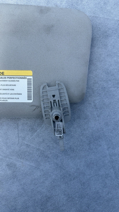 2017-2020 JEEP COMPASS PASSENGER SUN VISOR