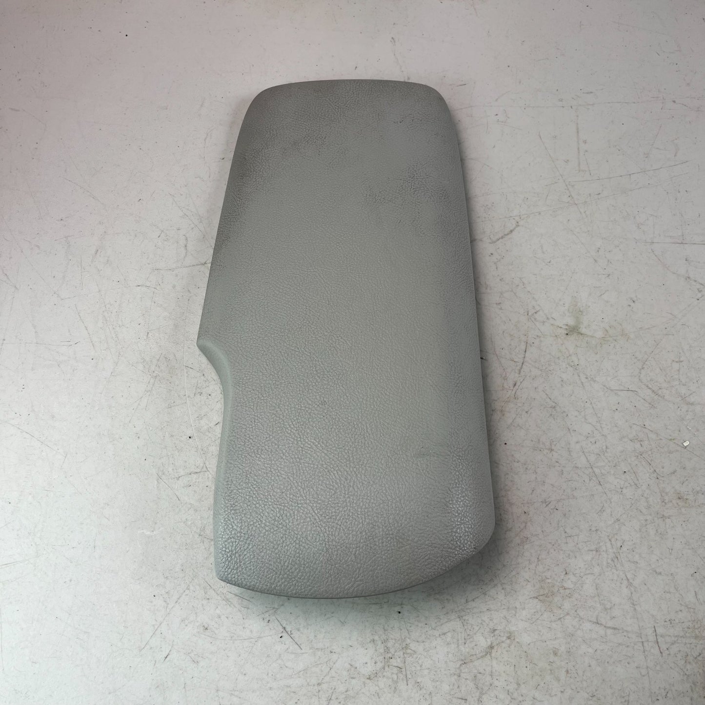 2005-2013 CHEVROLET CORVETTE C6 FRONT CENTER CONSOLE ARMREST LID DOOR GRAY OEM