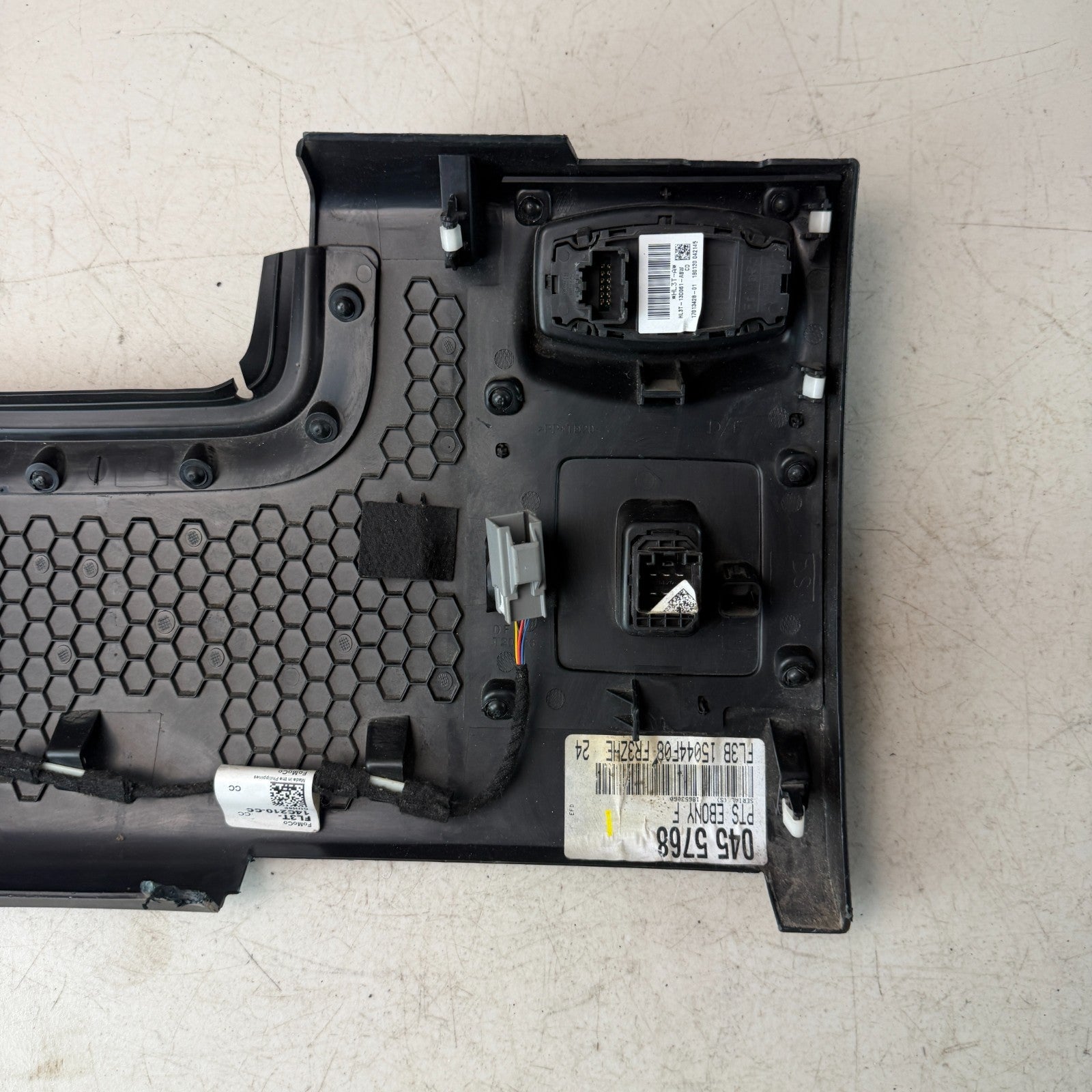 2015-2020 FORD F-150 F150 DASH LEFT DRIVER SIDE LOWER KNEE TRIM COVER PANEL OEM
