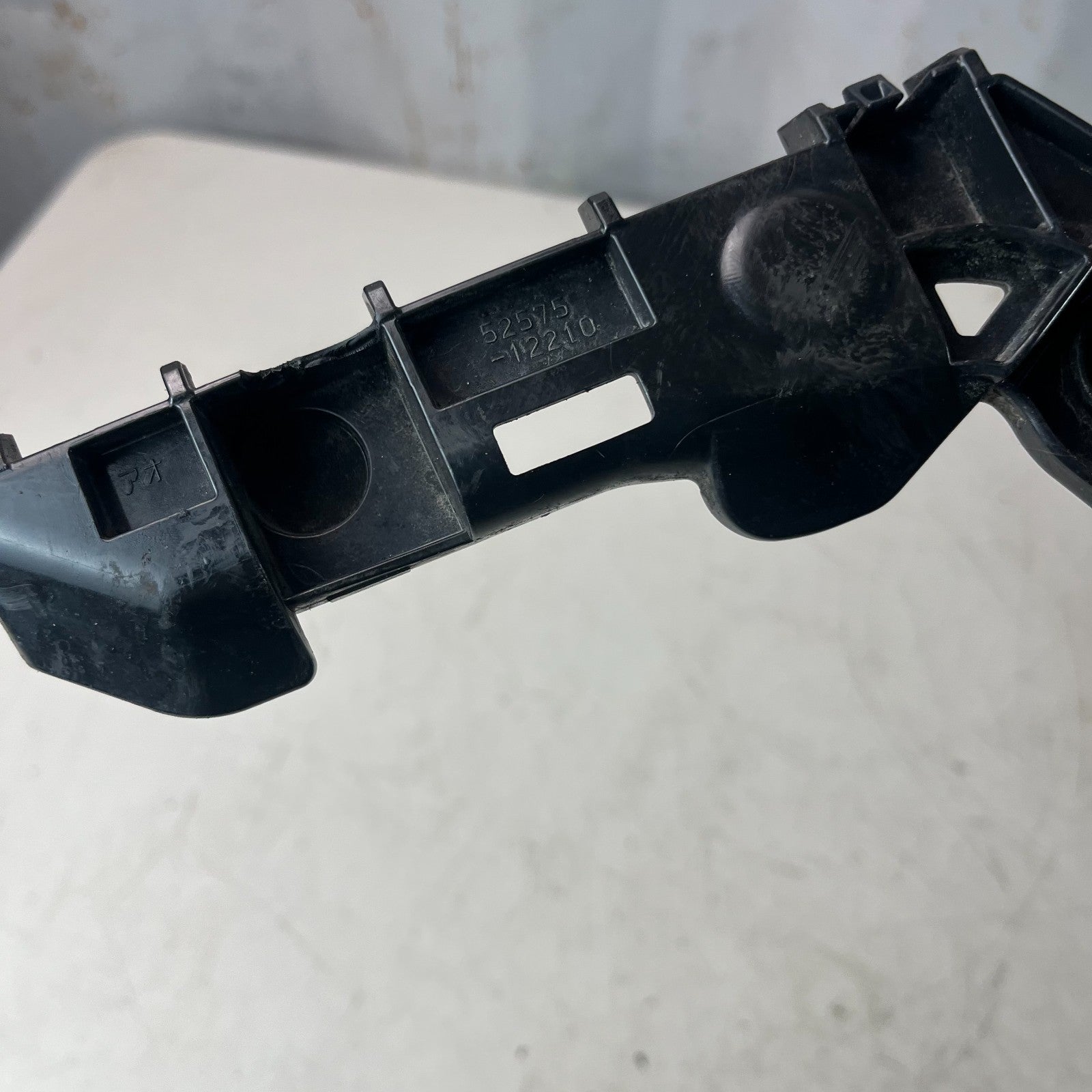 2020-2025 TOYOTA COROLLA REAR RIGHT SIDE UPPER BUMPER MOUNT SUPPORT BRACKET OEM