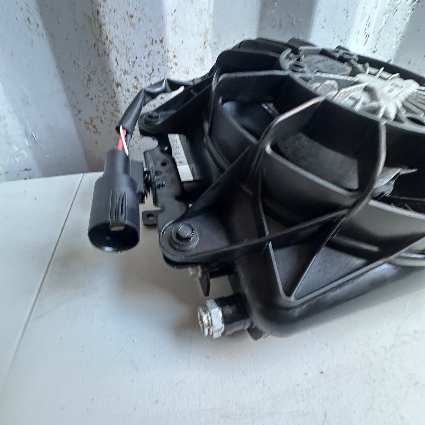 2014-2019 Chevy Corvette Transmission Cooler Fan & Radiator Assembly OEM USED GM