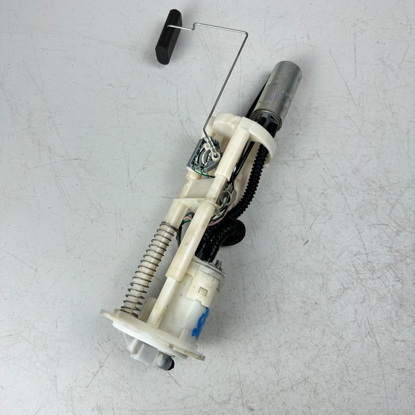 05-13 CHEVROLET CORVETTE CADILLAC XLR LEFT FUEL PUMP MODULE ASSEMBLY TANK OEM