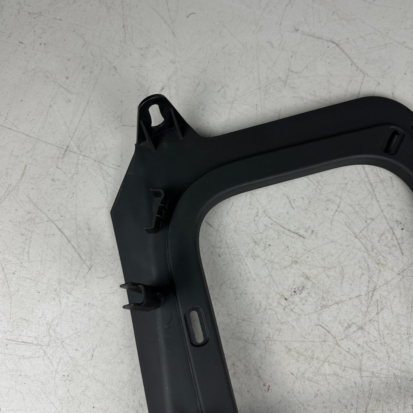 14-19 CHEVROLET CORVETTE C7 REAR LEFT TRUNK FLOOR STORAGE BOX BRACKET MOUNT OEM