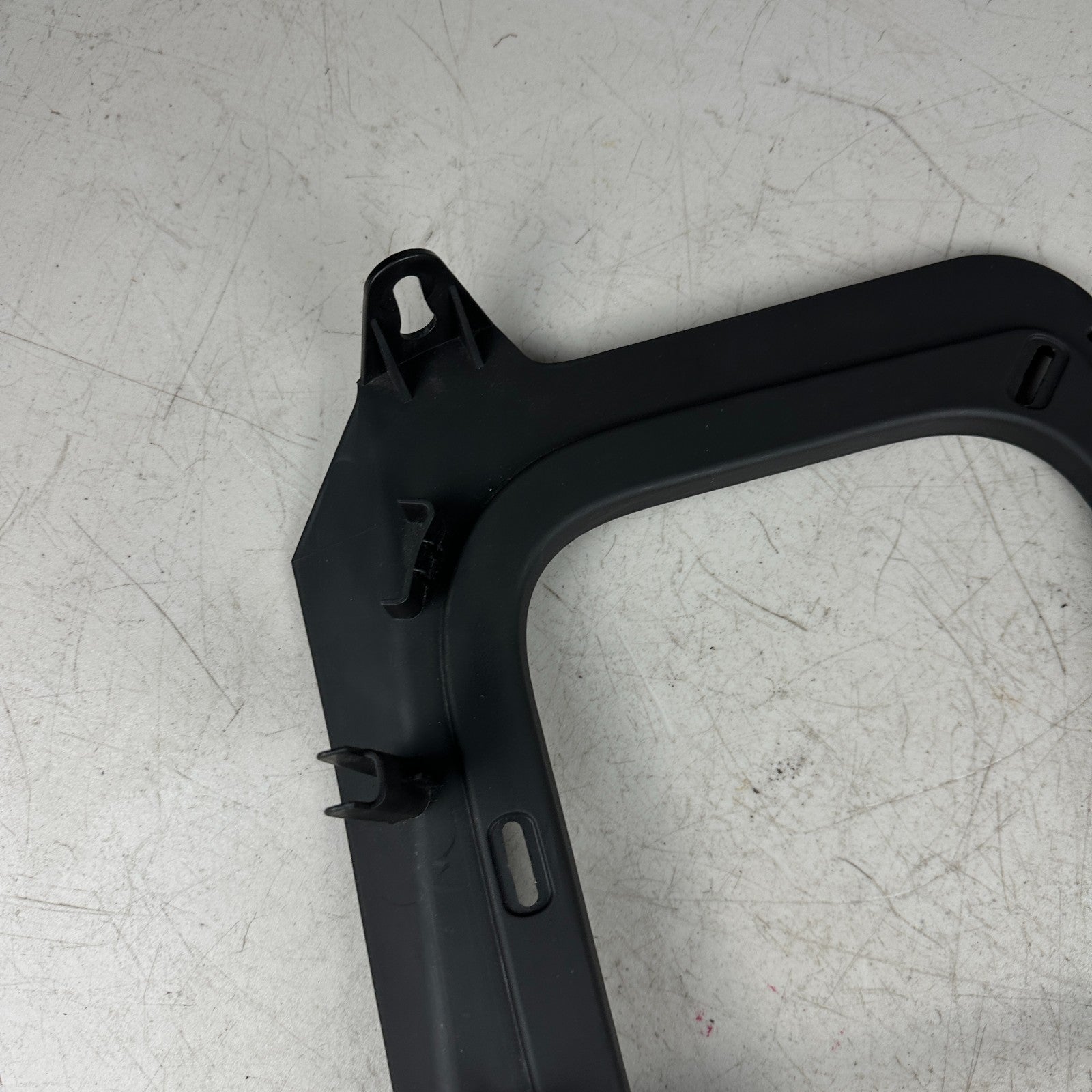 14-19 CHEVROLET CORVETTE C7 REAR LEFT TRUNK FLOOR STORAGE BOX BRACKET MOUNT OEM