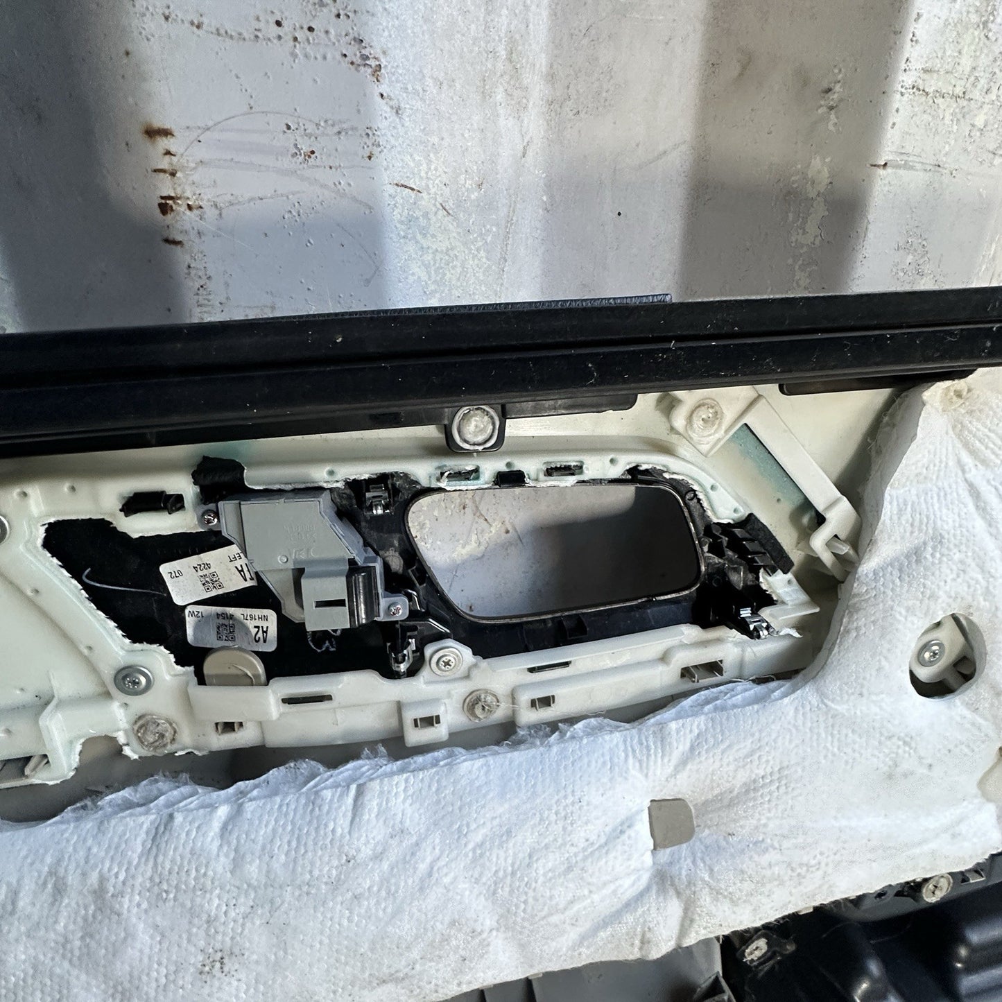 2013-17 HONDA ACCORD EXL Sedan DRIVER/LEFT FRONT DOOR PANEL Tan Leather OEM