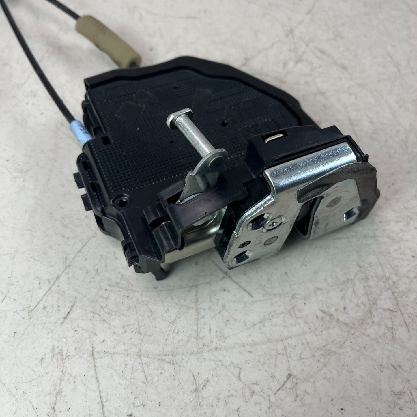 2019-2022 TOYOTA COROLLA REAR LEFT SIDE DOOR LOCK LATCH ACTUATOR 6906033131 OEM