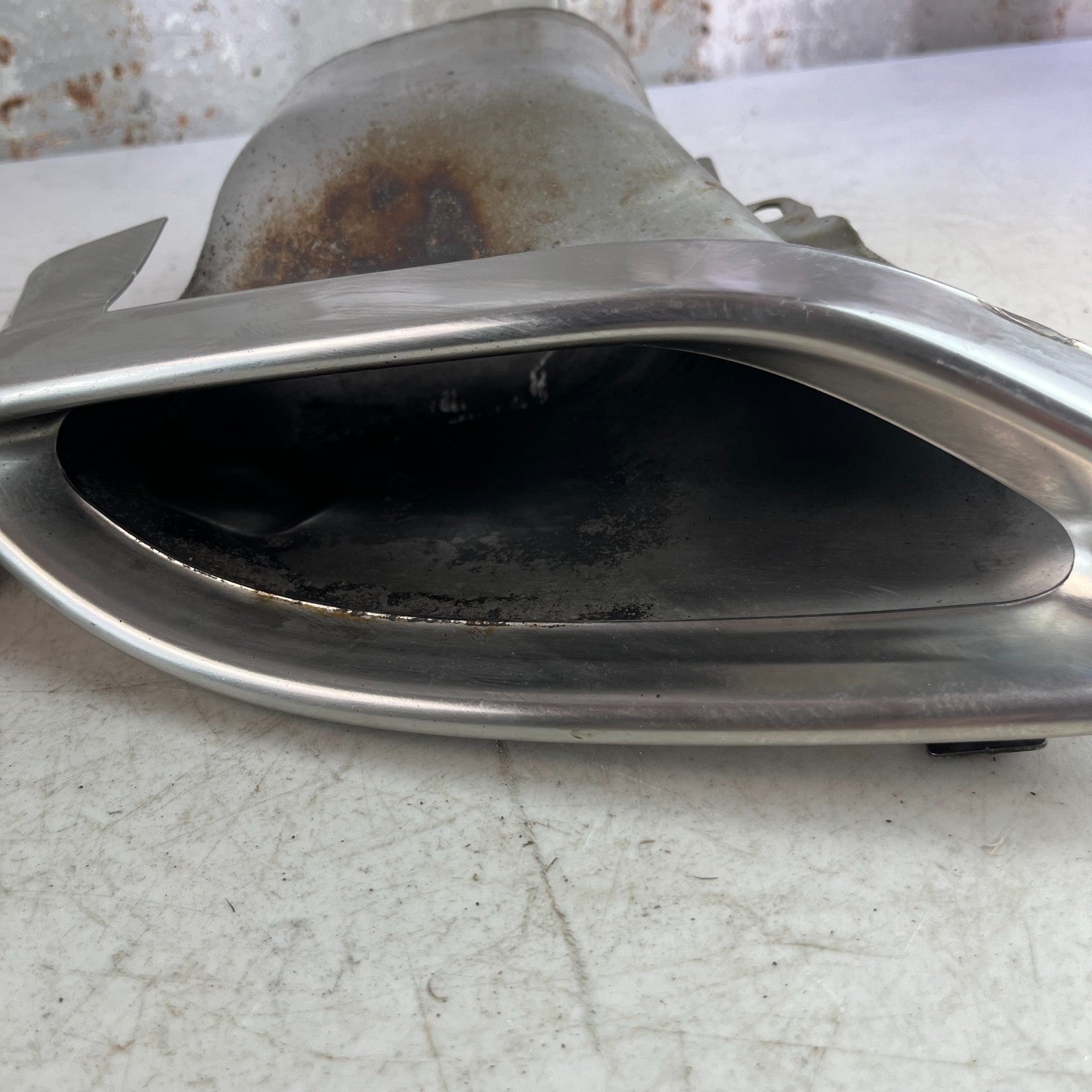 2015-2021 MERCEDES W205 C300 REAR LEFT & RIGHT SIDE EXHAUST MUFFLER TIP PAIR OEM