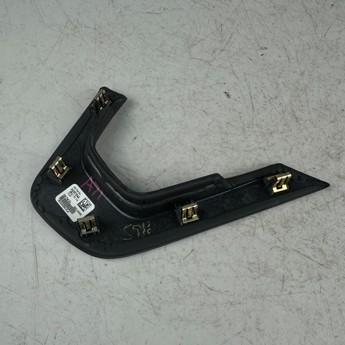 2014-19 CORVETTE C7 CENTER CONSOLE LEATHER INTERIOR CORNER TRIM PANEL BLACK OEM