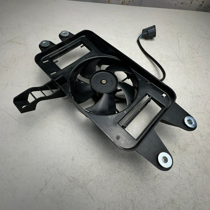 14-19 CHEVROLET CORVETTE AUTOMATIC TRANSMISSION COOLING FAN SHROUD ASSEMBLY OEM