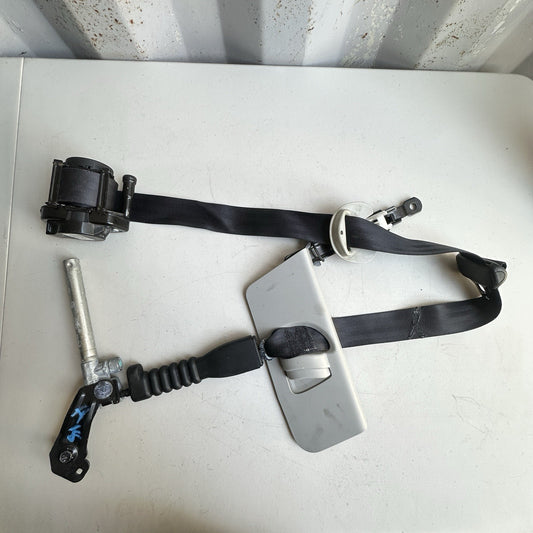 2016 2017 2018 2019 2020 Kia Sorento Front RIGHT Side Seat Belt / Buckle OEM BLK