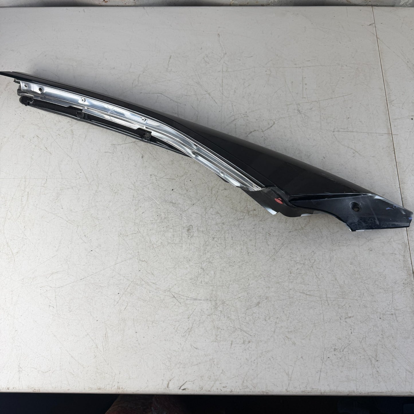 2014-2019 CHEVY CORVETTE RIGHT WINDSHIELD PILLAR APPLIQUE TRIM PANEL COVER OEM
