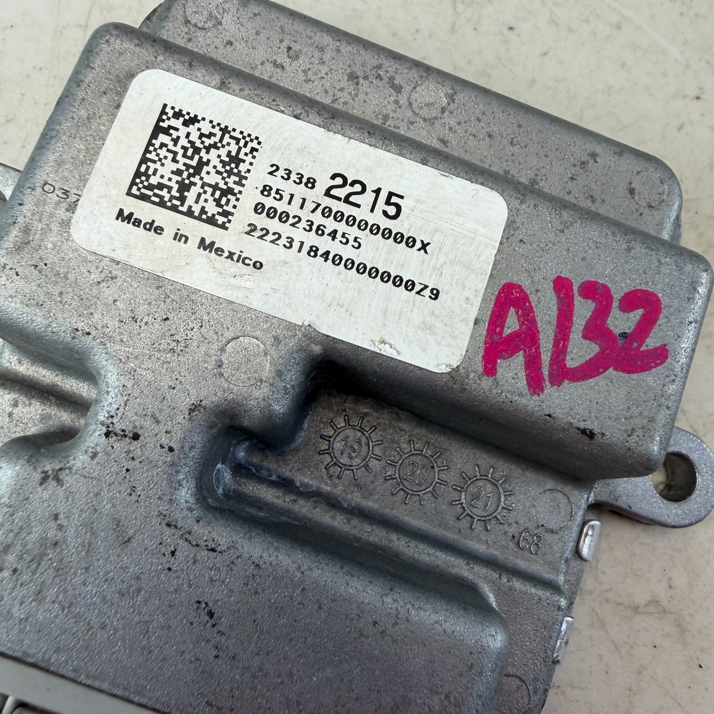 2014-2019 CHEVROLET CORVETTE C7 FUEL PUMP POWER CONTROL MODULE UNIT 23382215 OEM
